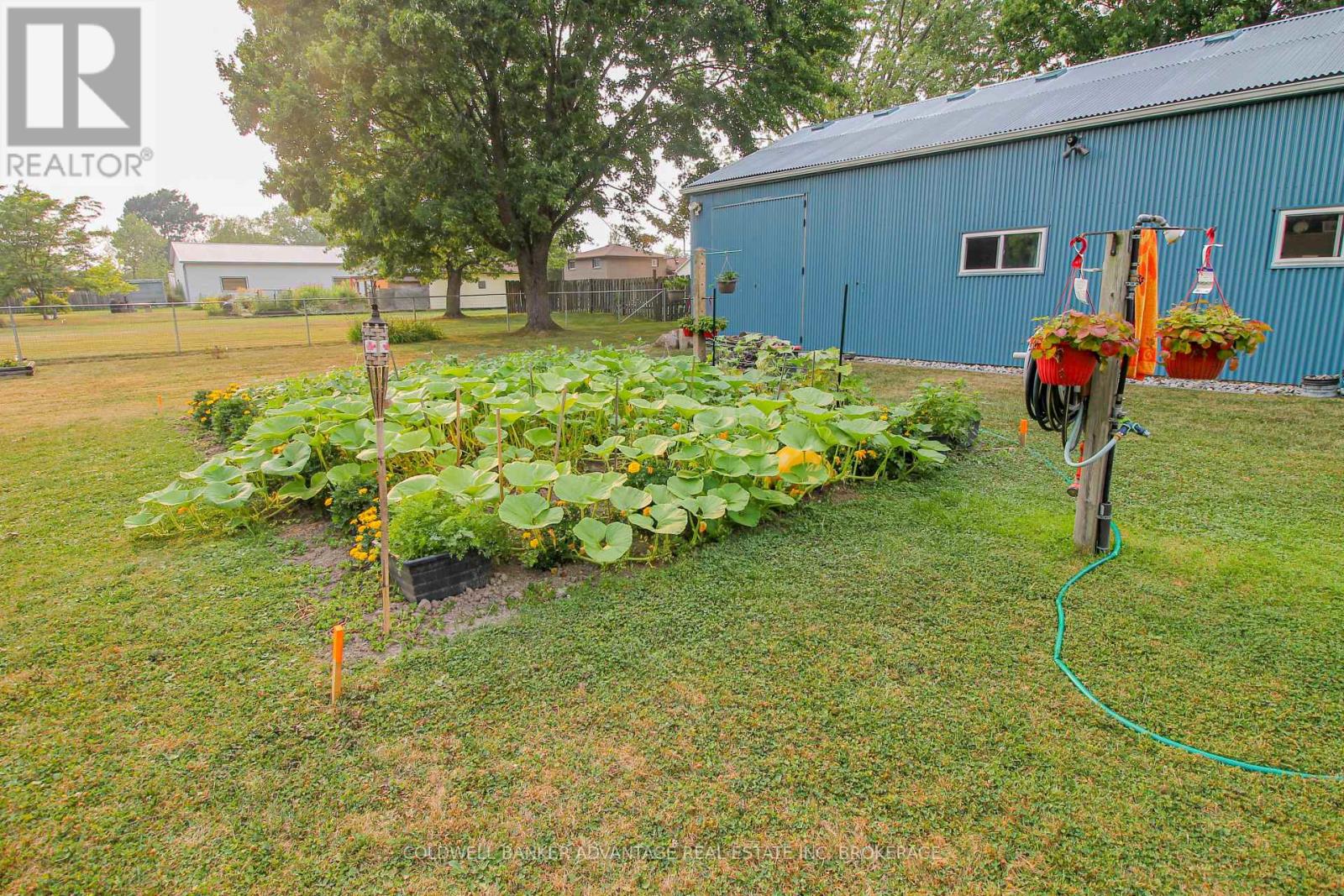 Photo 17 of 1048 Ontario Road, Welland ON