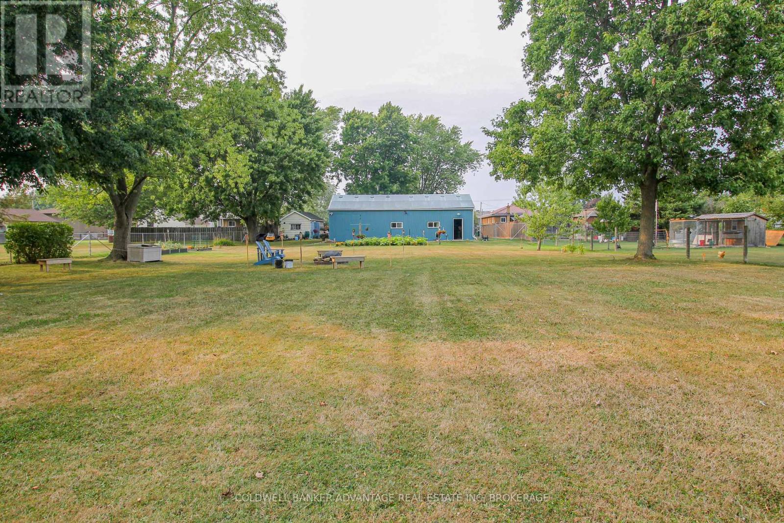 Photo 37 of 1048 Ontario Road, Welland ON