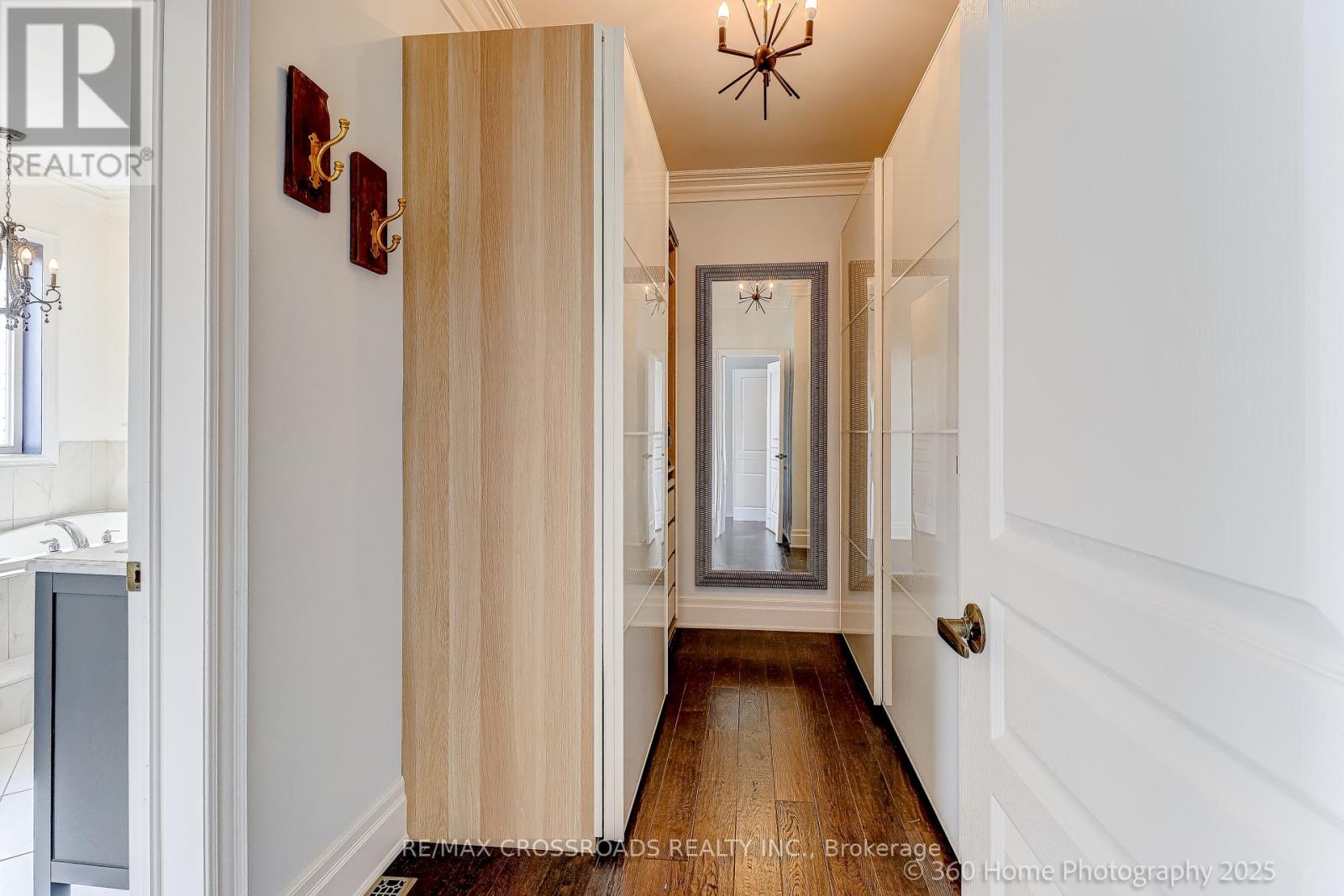 Photo 32 of 6 Prince Michael Court, Caledon ON