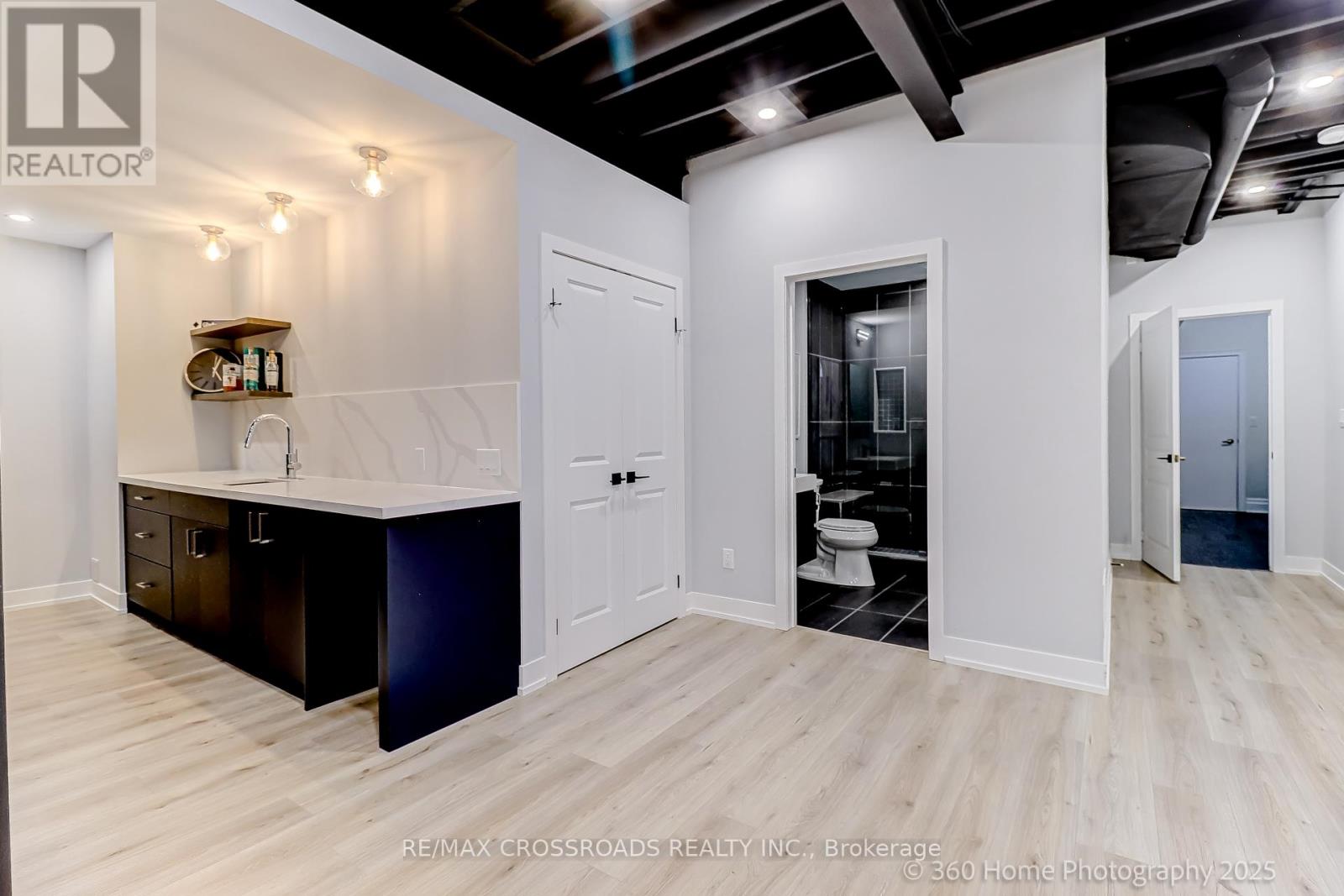 Photo 39 of 6 Prince Michael Court, Caledon ON