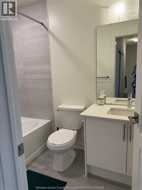 Photo 13 of 370 B Red Maple Road Unit 62, Richmond Hill ON