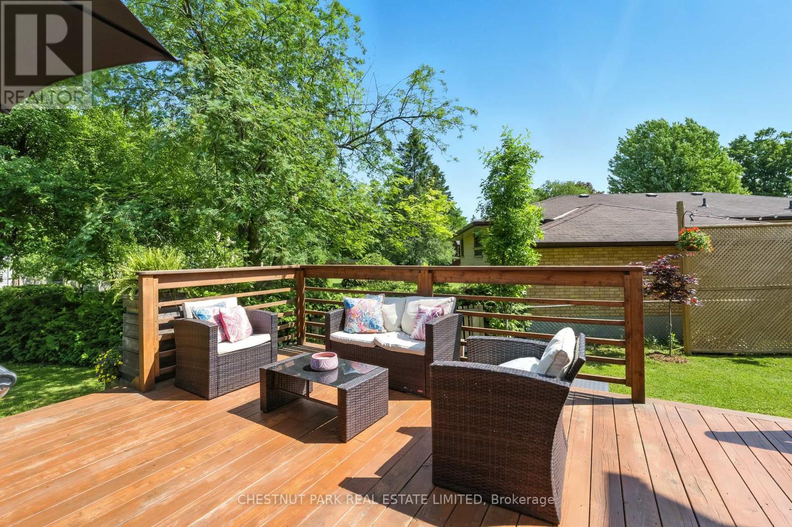 Photo 6 of 98 Reach Street, Uxbridge ON
