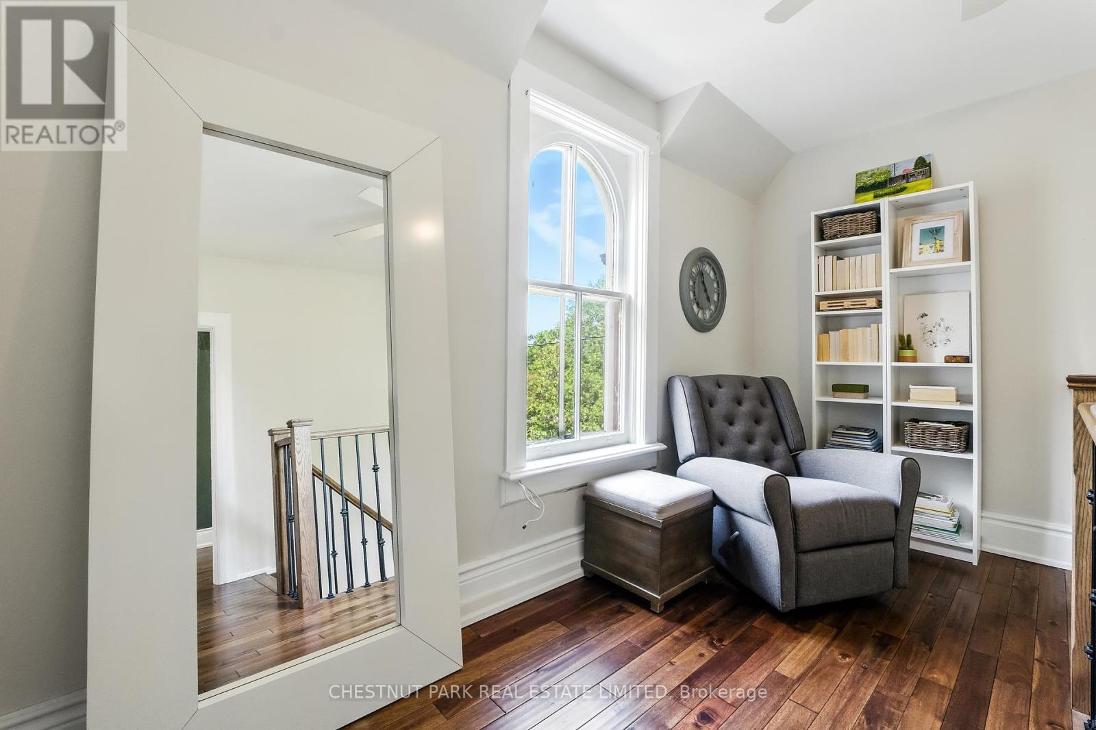Photo 34 of 98 Reach Street, Uxbridge ON
