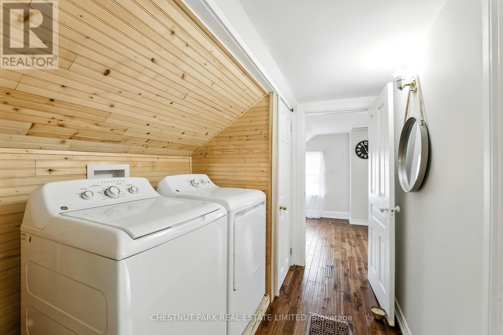 Photo 18 of 98 Reach Street, Uxbridge ON