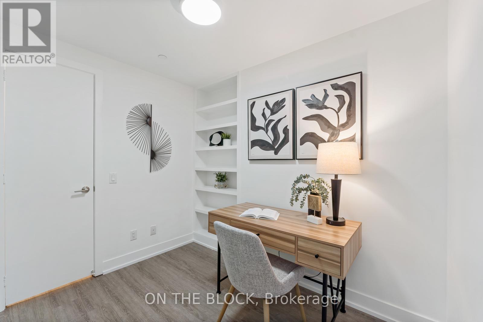 Photo 11 of 5307 7 Grenville Street, Toronto ON