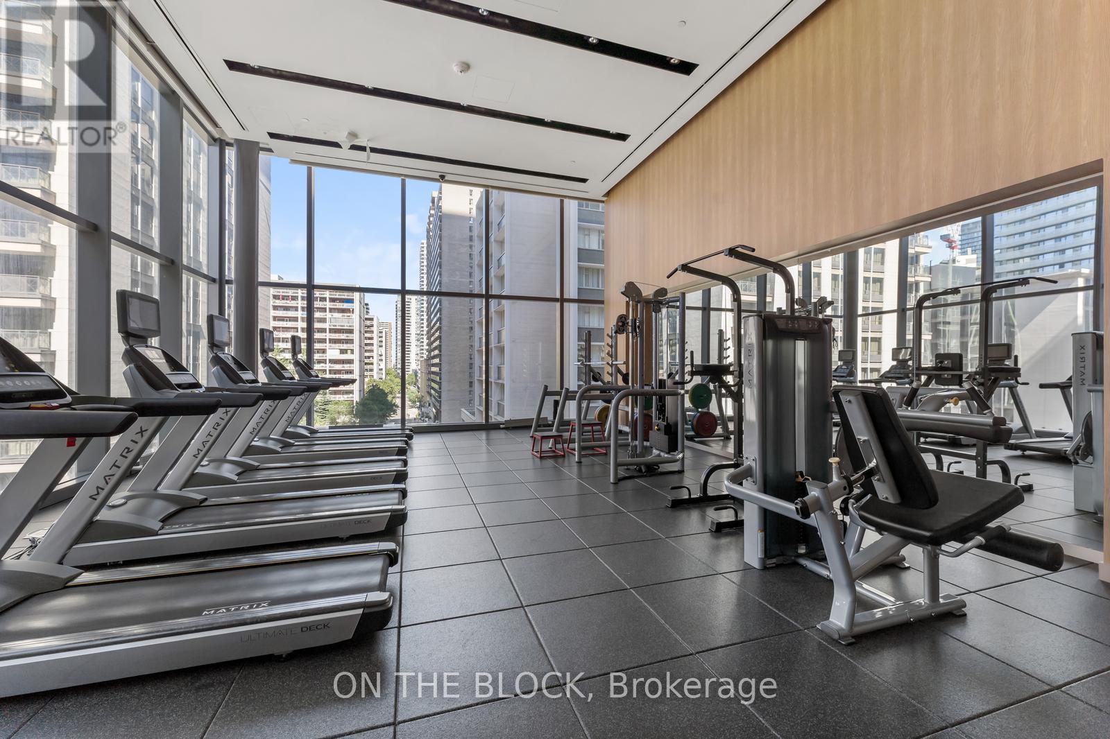 Photo 20 of 5307 7 Grenville Street, Toronto ON