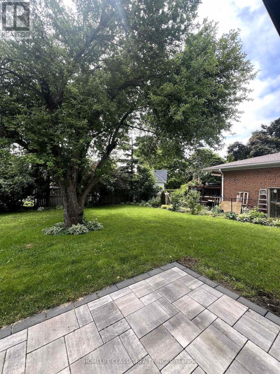 Photo 10 of Bsmt 2 159 Yorkview Drive, Toronto ON