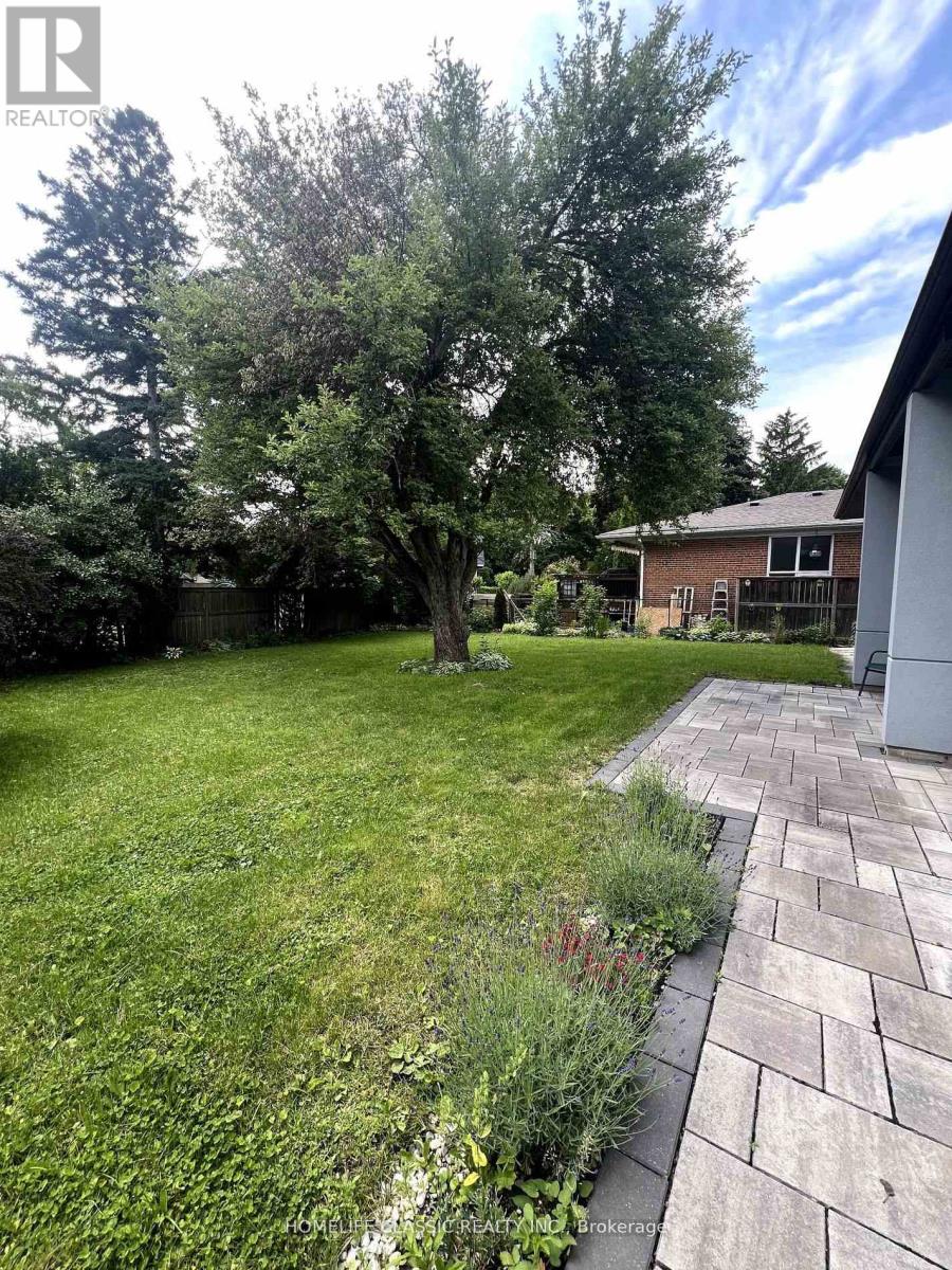 Photo 11 of Bsmt 2 159 Yorkview Drive, Toronto ON