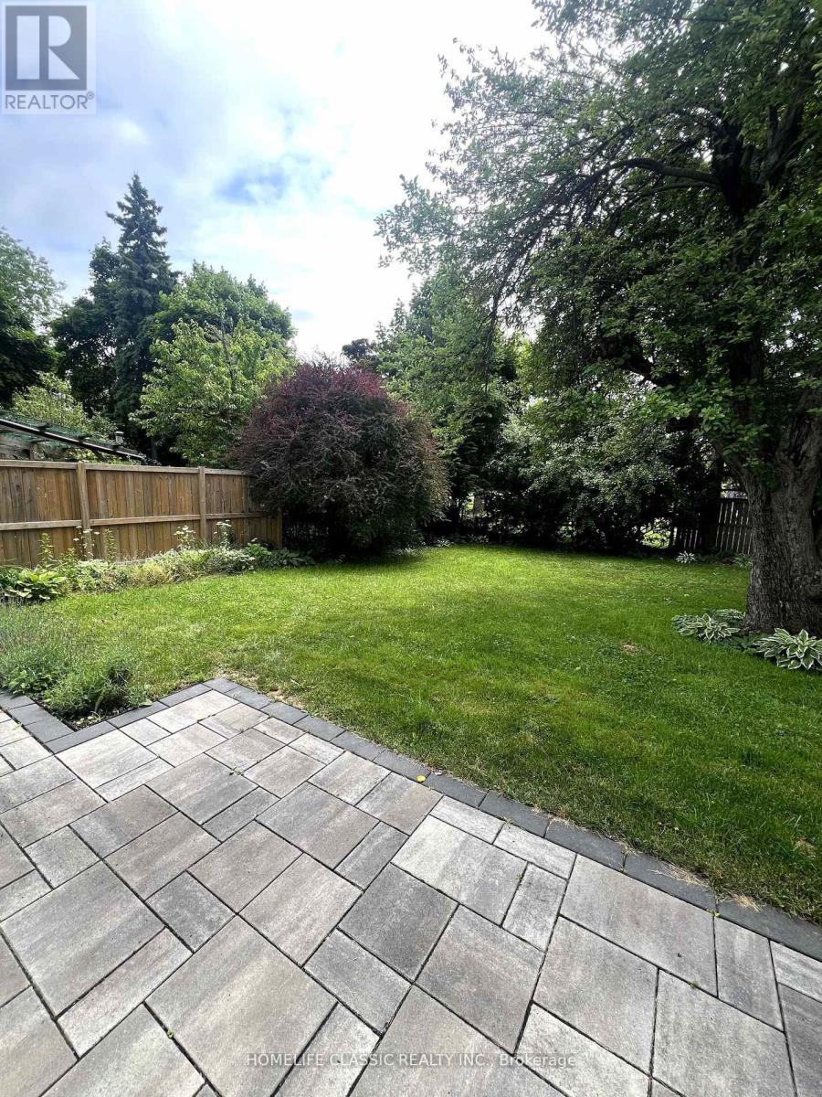 Photo 12 of Bsmt 2 159 Yorkview Drive, Toronto ON