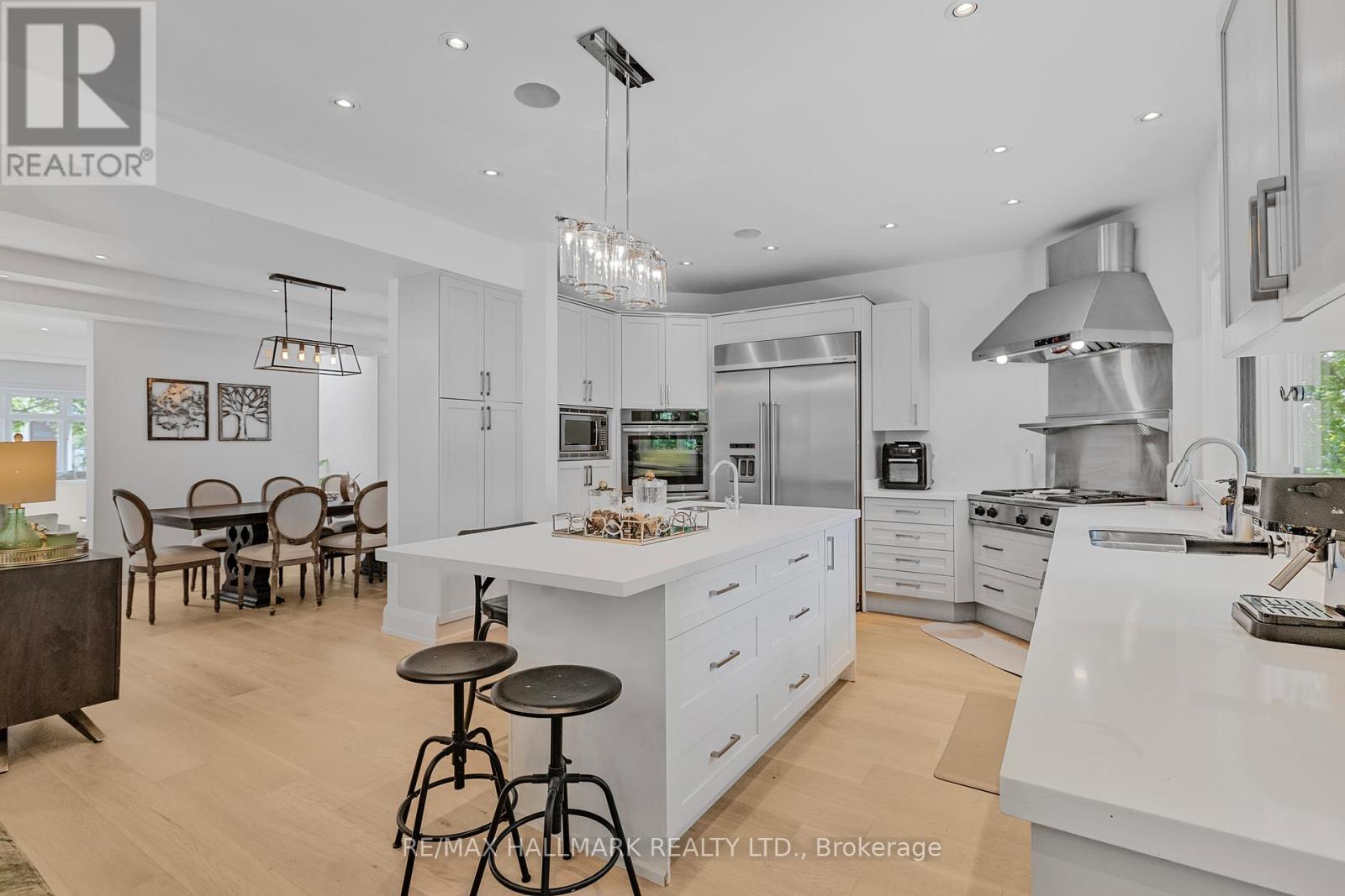 Photo 2 of 488 Brookdale Avenue, Toronto ON
