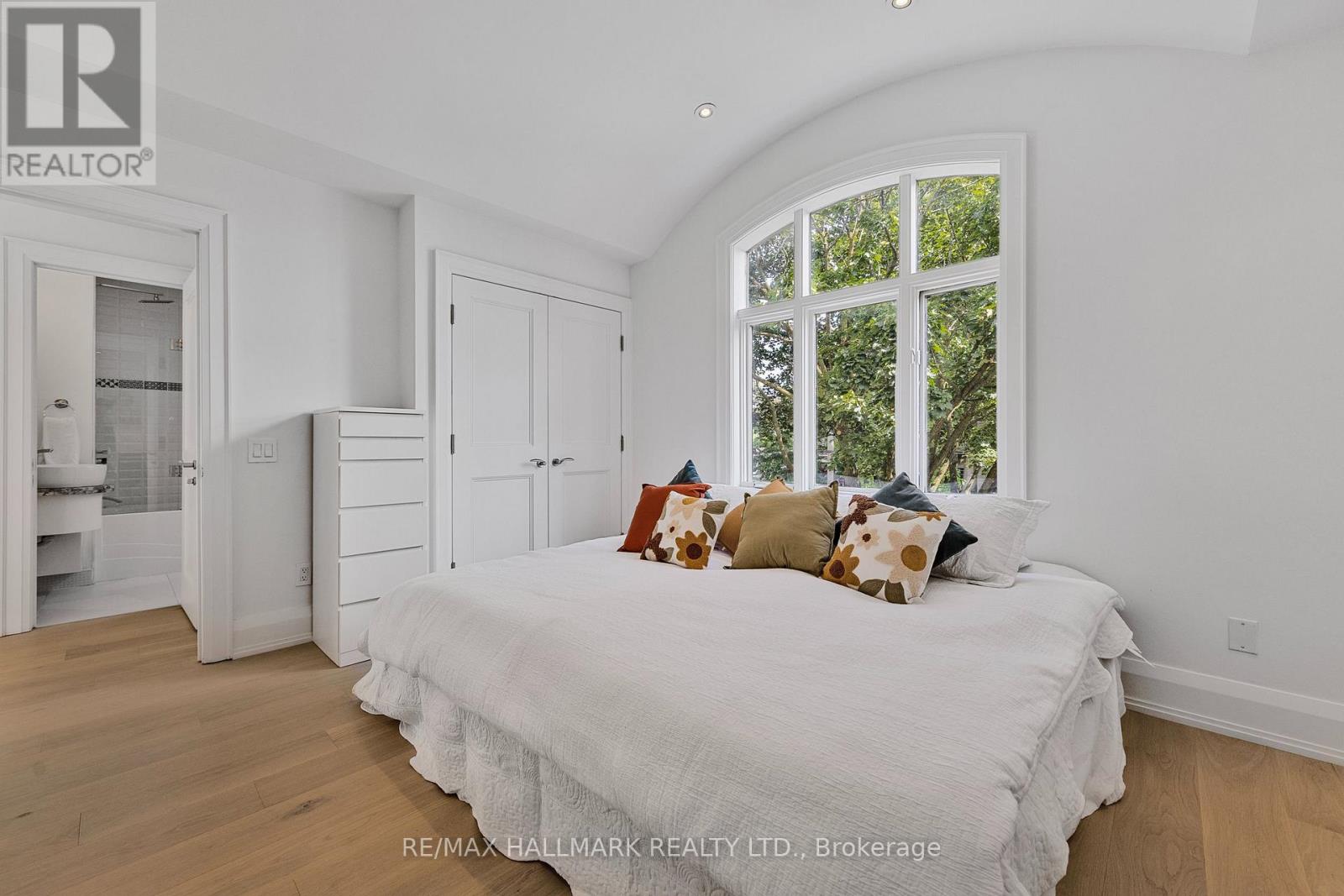 Photo 43 of 488 Brookdale Avenue, Toronto ON