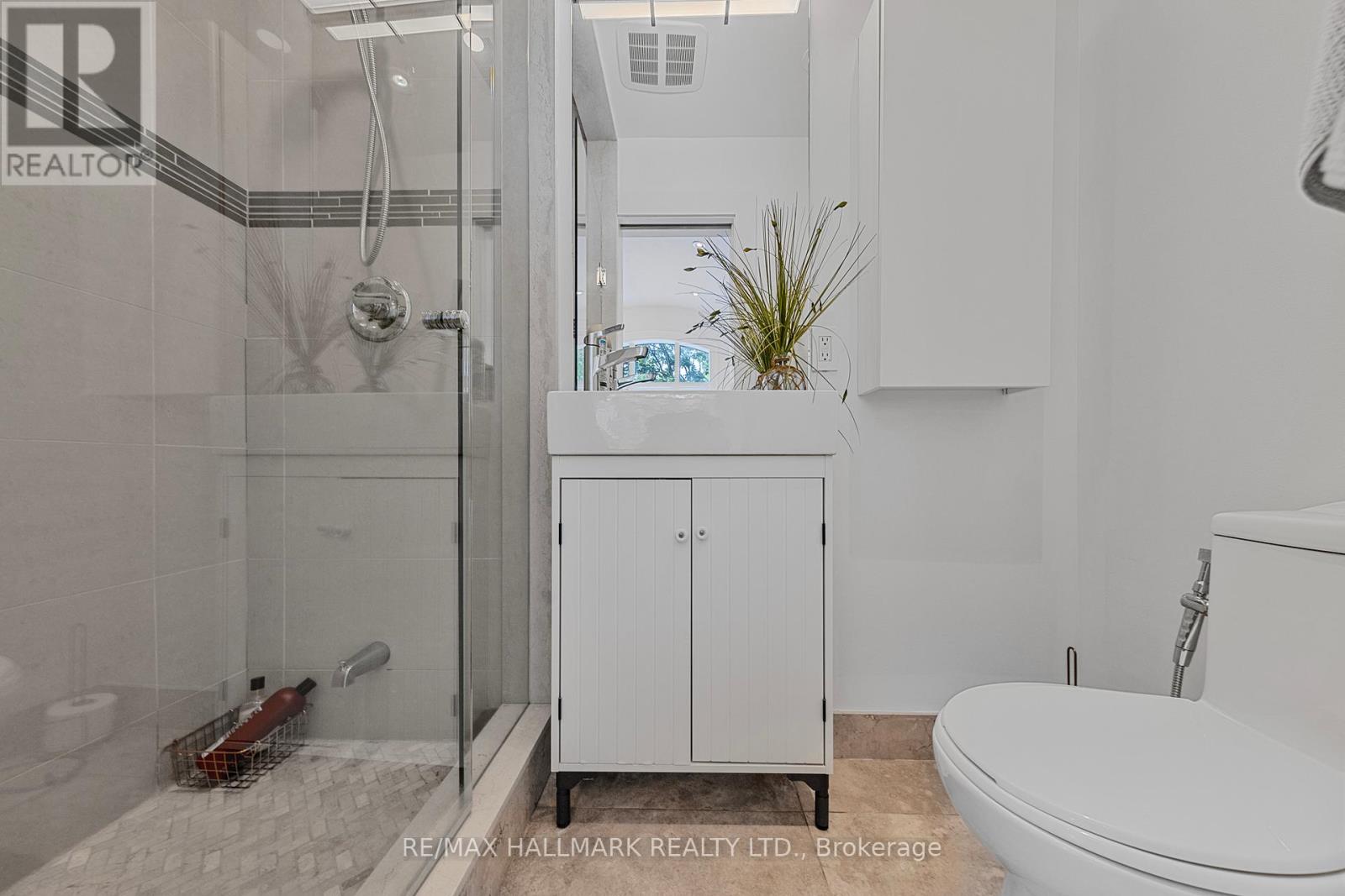 Photo 14 of 488 Brookdale Avenue, Toronto ON