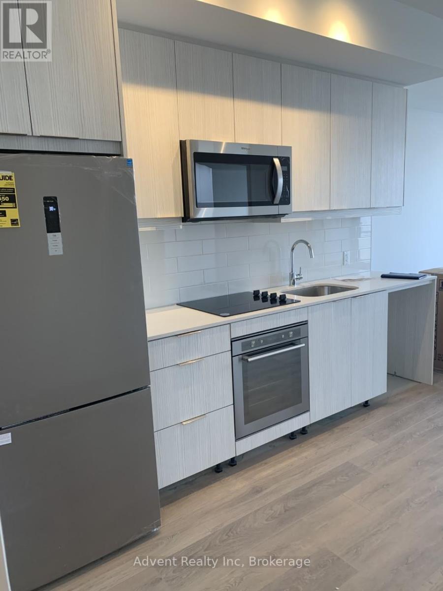 Photo 1 of 2311 32 Forest Manor Road, Toronto ON