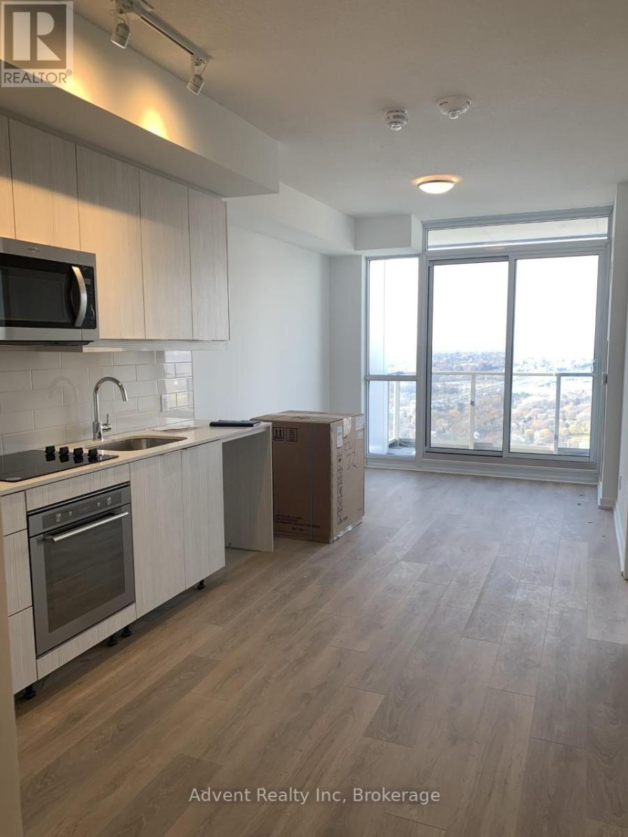 Photo 2 of 2311 32 Forest Manor Road, Toronto ON