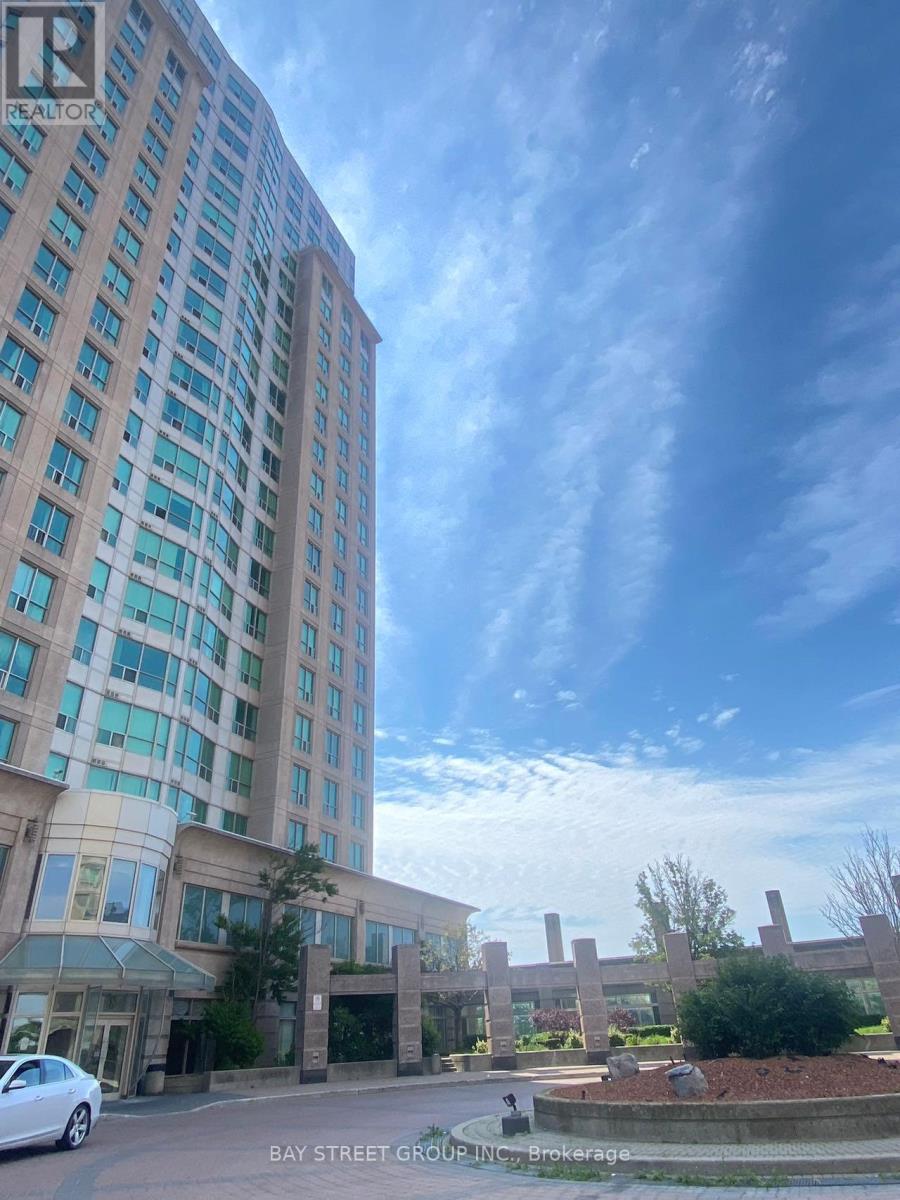 Photo 1 of 313 8 Lee Centre Drive, Toronto ON