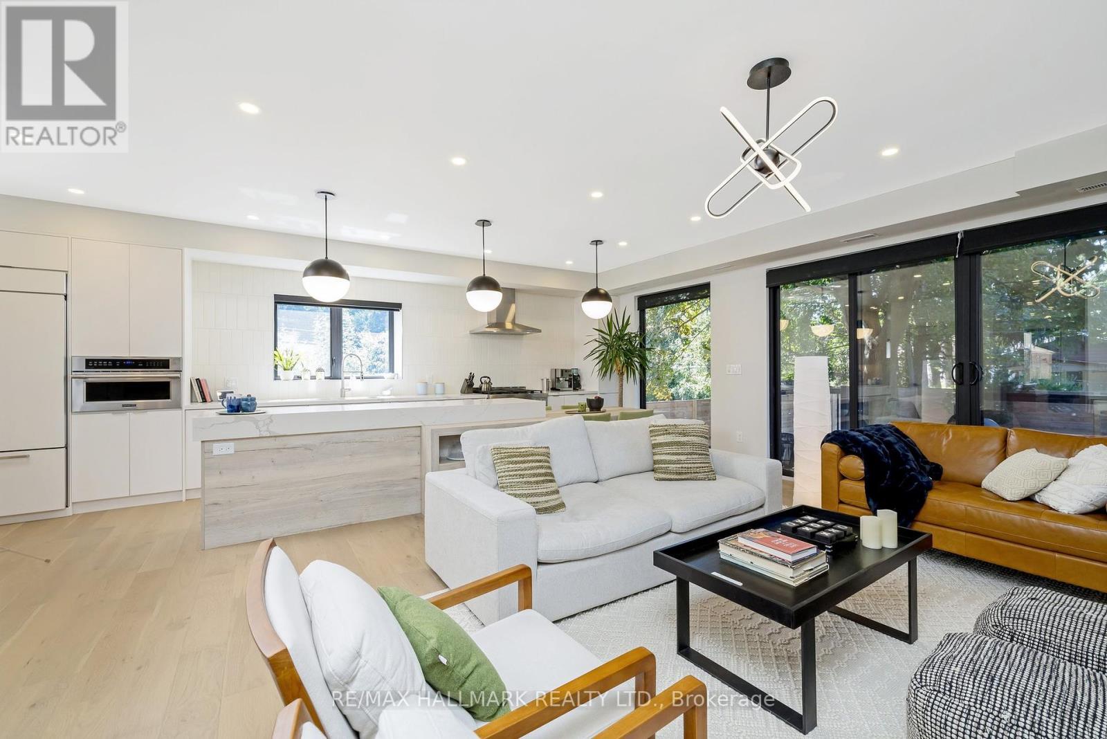 Photo 13 of 68 Harewood Avenue, Toronto ON