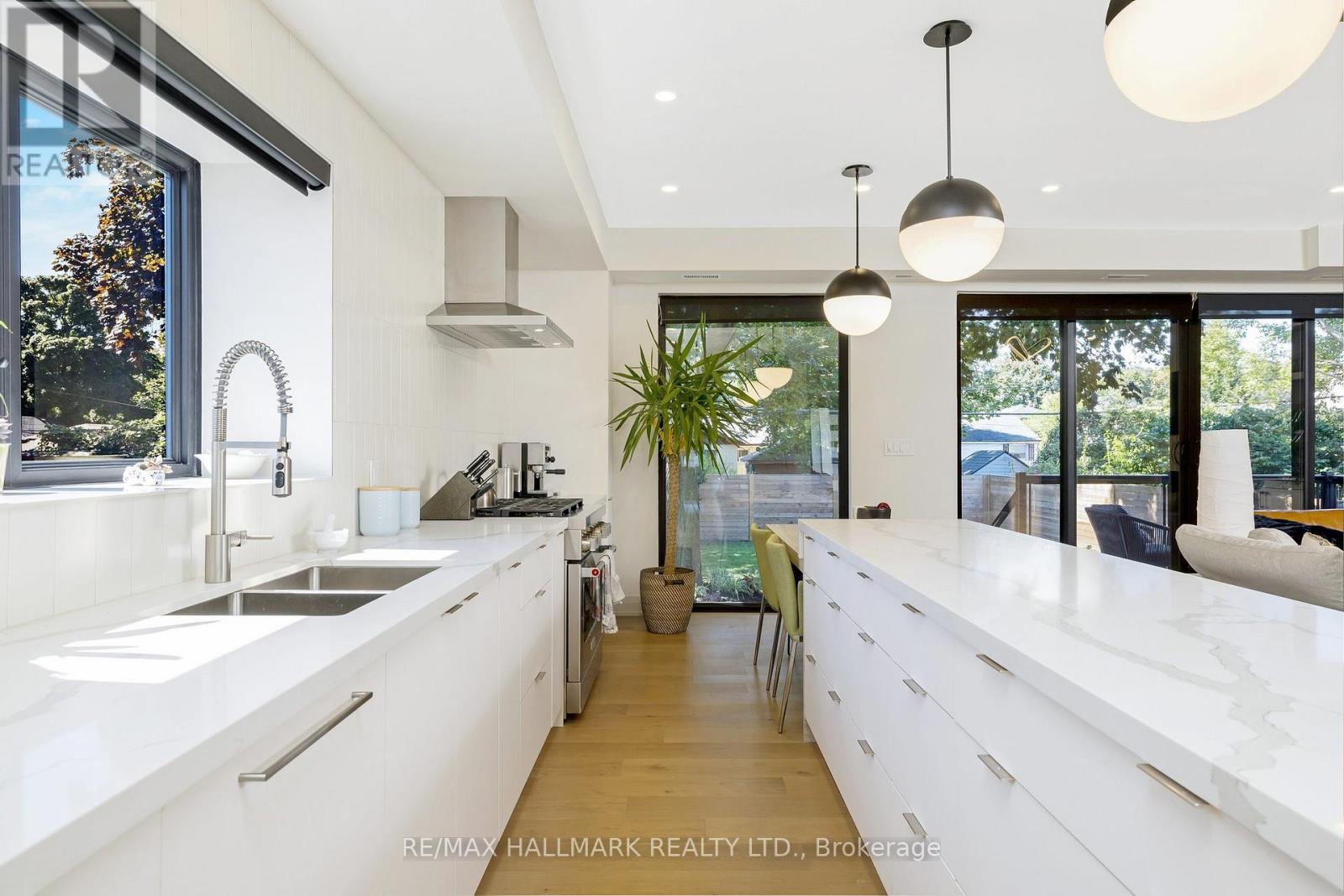 Photo 18 of 68 Harewood Avenue, Toronto ON