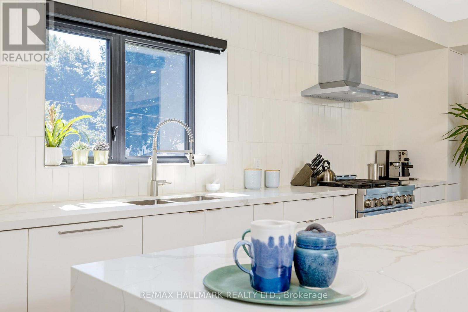 Photo 19 of 68 Harewood Avenue, Toronto ON