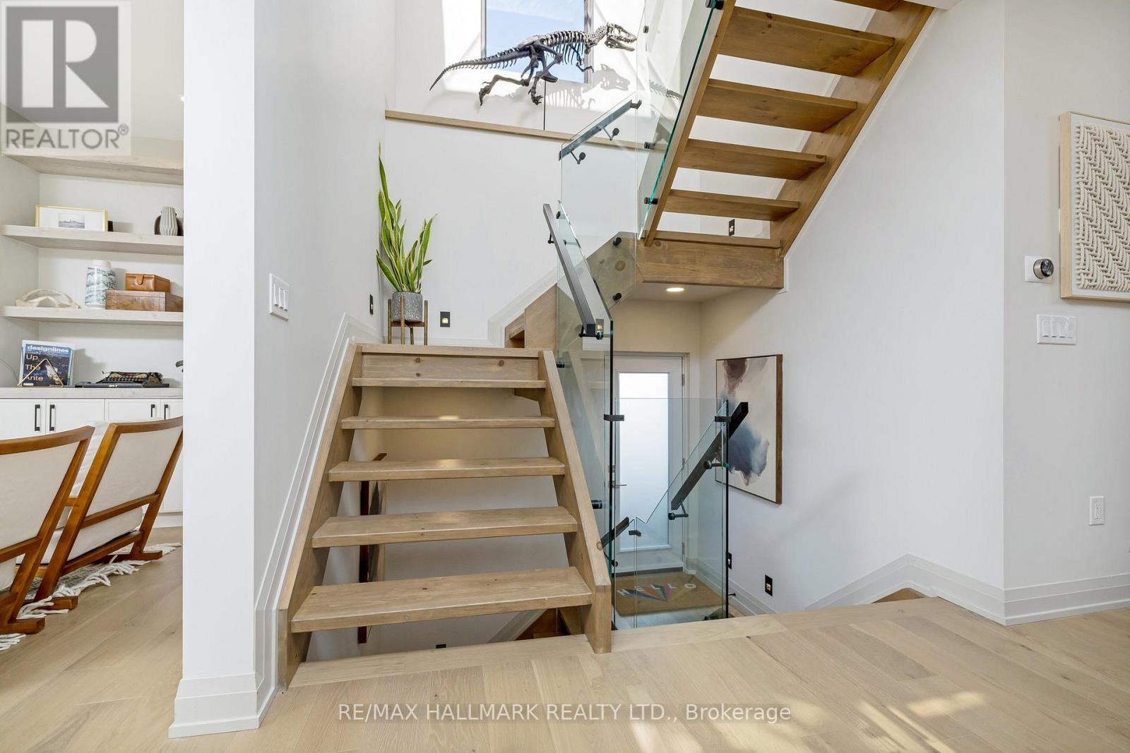 Photo 23 of 68 Harewood Avenue, Toronto ON