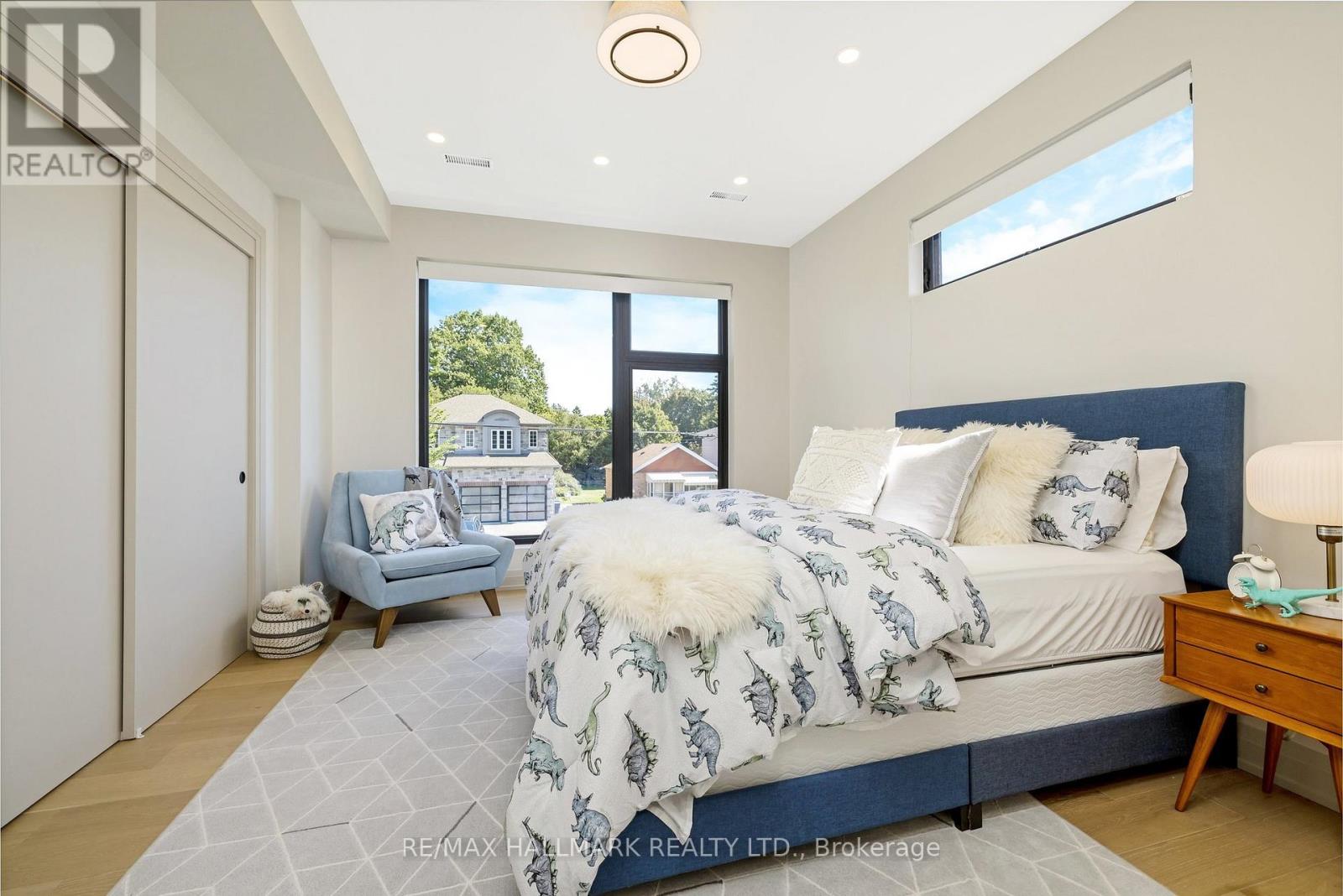 Photo 33 of 68 Harewood Avenue, Toronto ON
