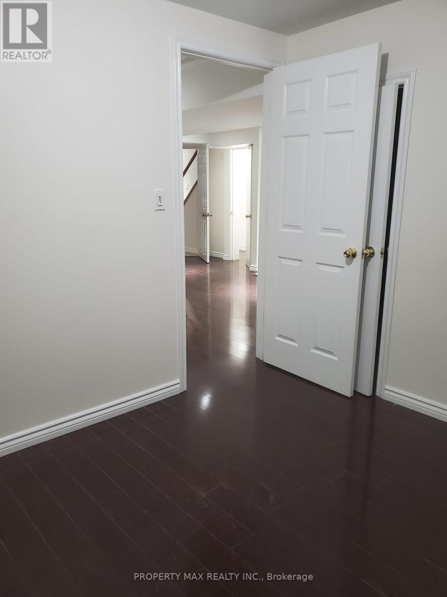 Photo 5 of 48 Glacier Basement Crescent, Toronto ON