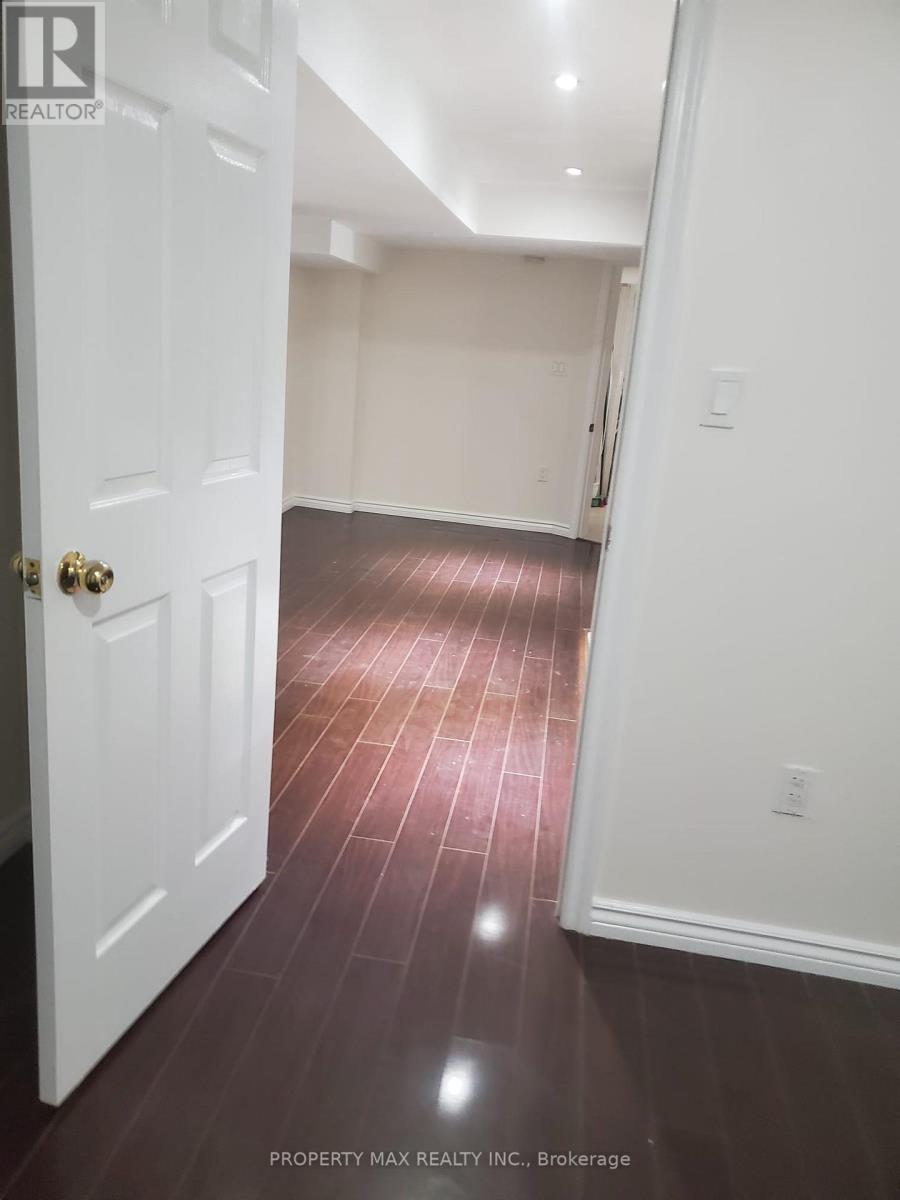 Photo 8 of 48 Glacier Basement Crescent, Toronto ON