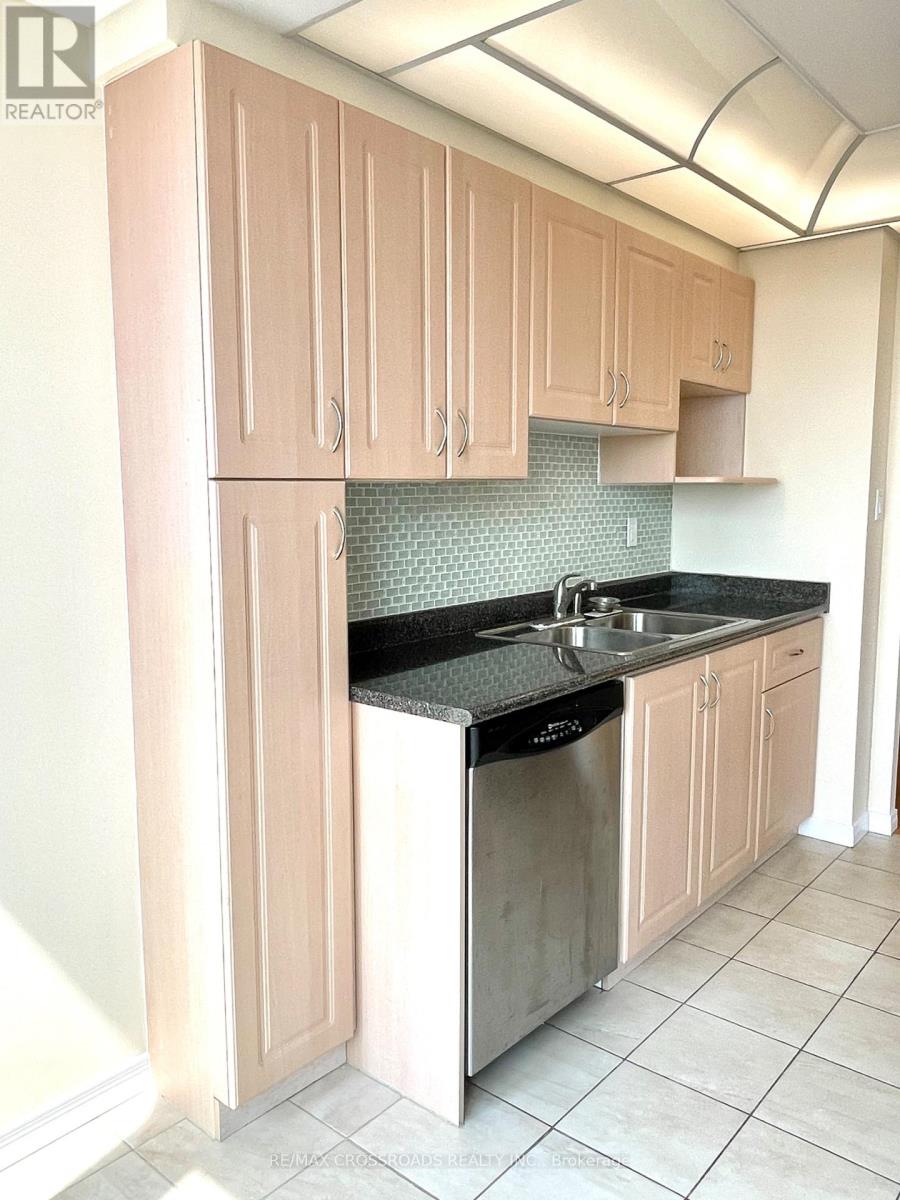 Photo 8 of 1425 75 Bamburgh Circle, Toronto ON