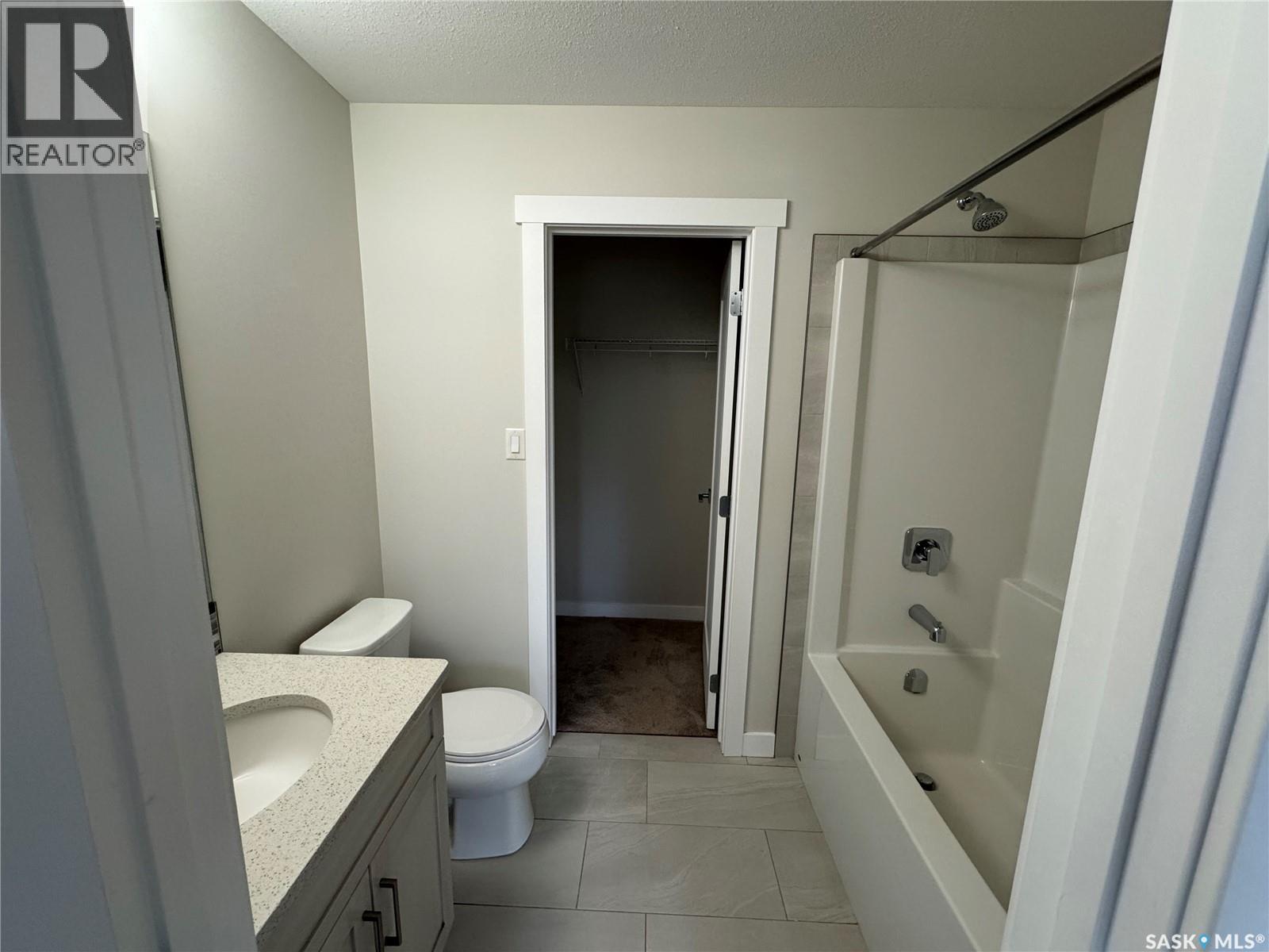 Photo 25 of 4409 E Keller Avenue, Regina SK