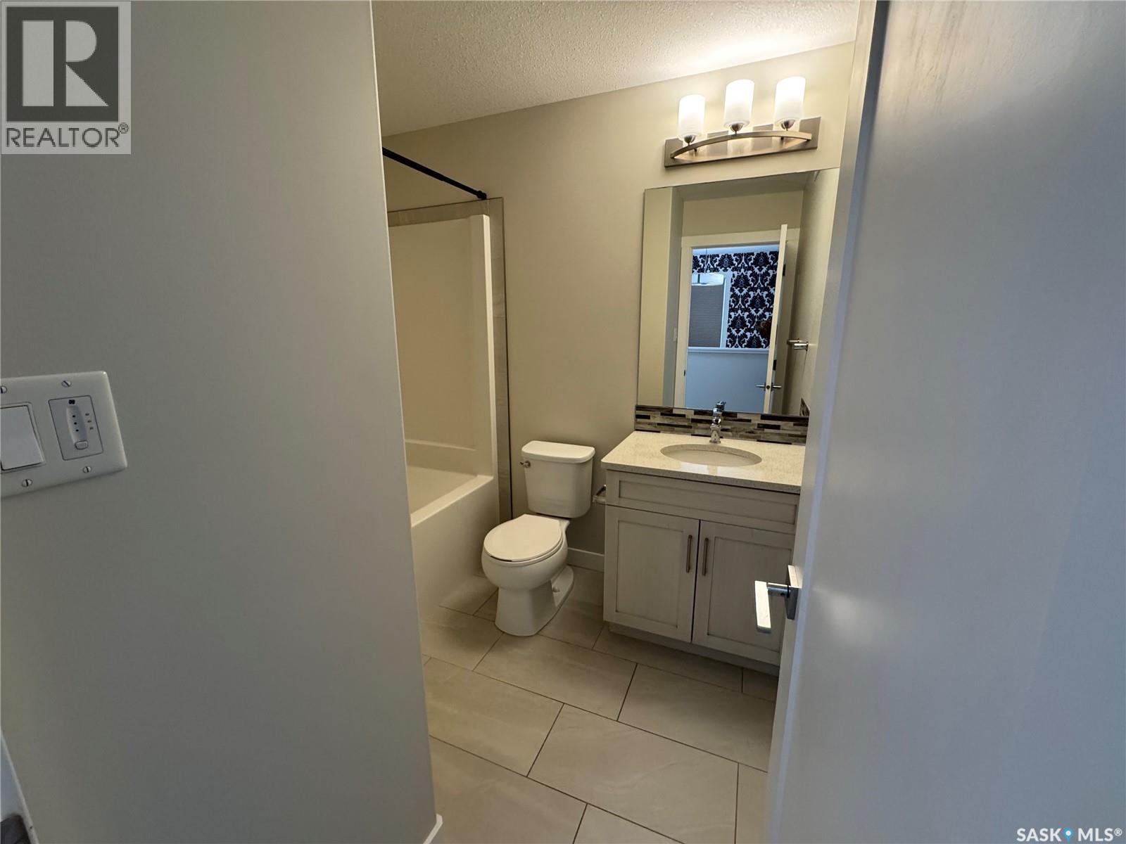 Photo 26 of 4409 E Keller Avenue, Regina SK