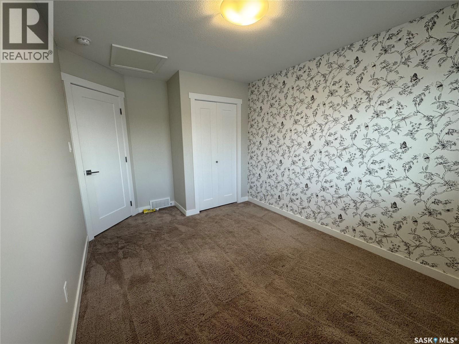 Photo 21 of 4409 E Keller Avenue, Regina SK