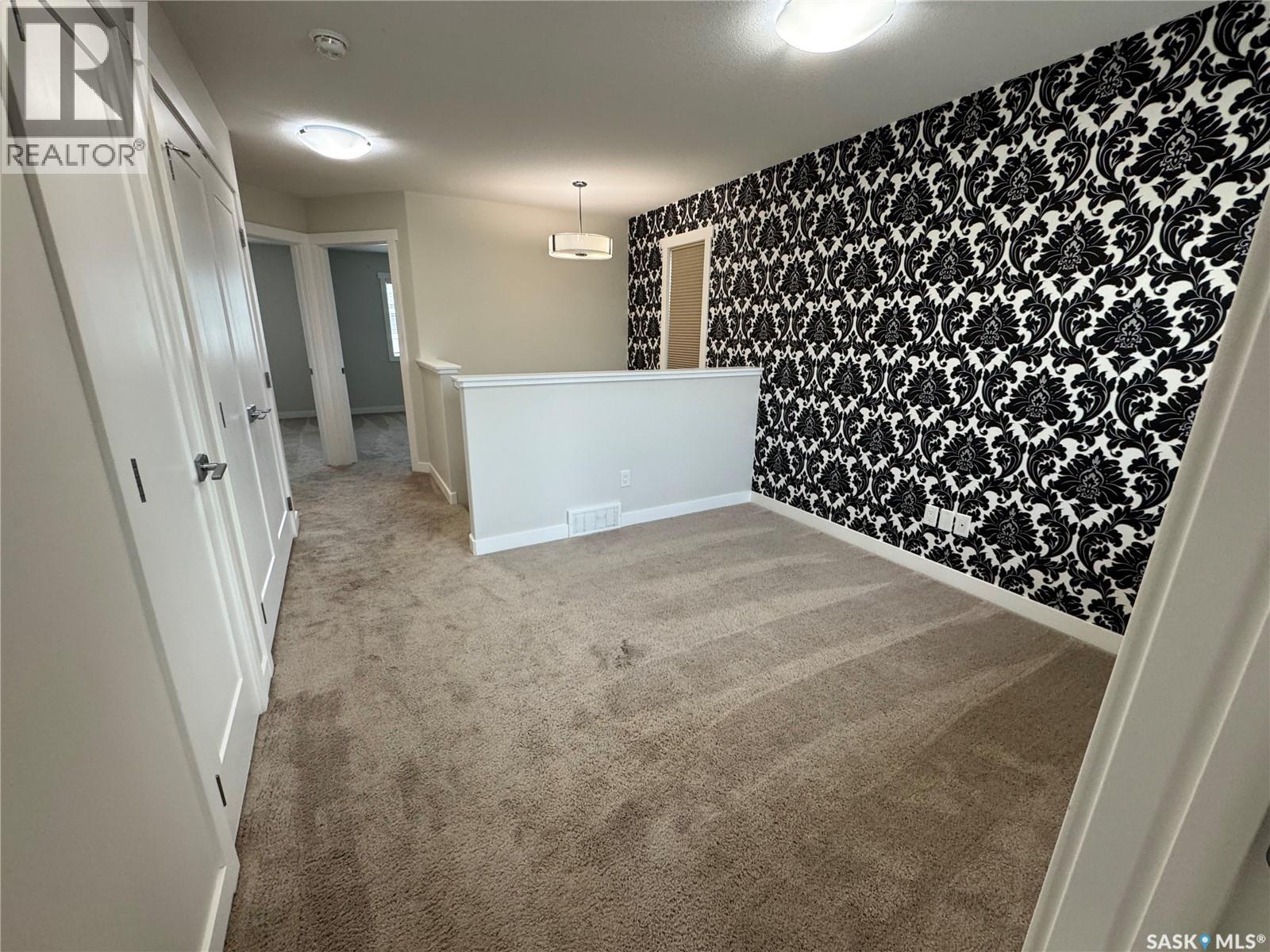 Photo 15 of 4409 E Keller Avenue, Regina SK