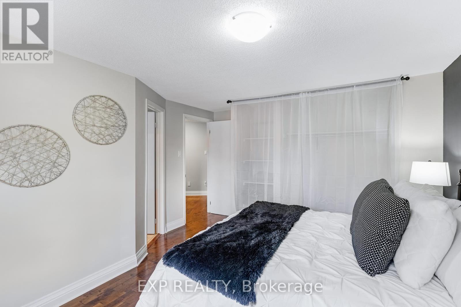 Photo 24 of 6 6 Adams Court, Uxbridge ON