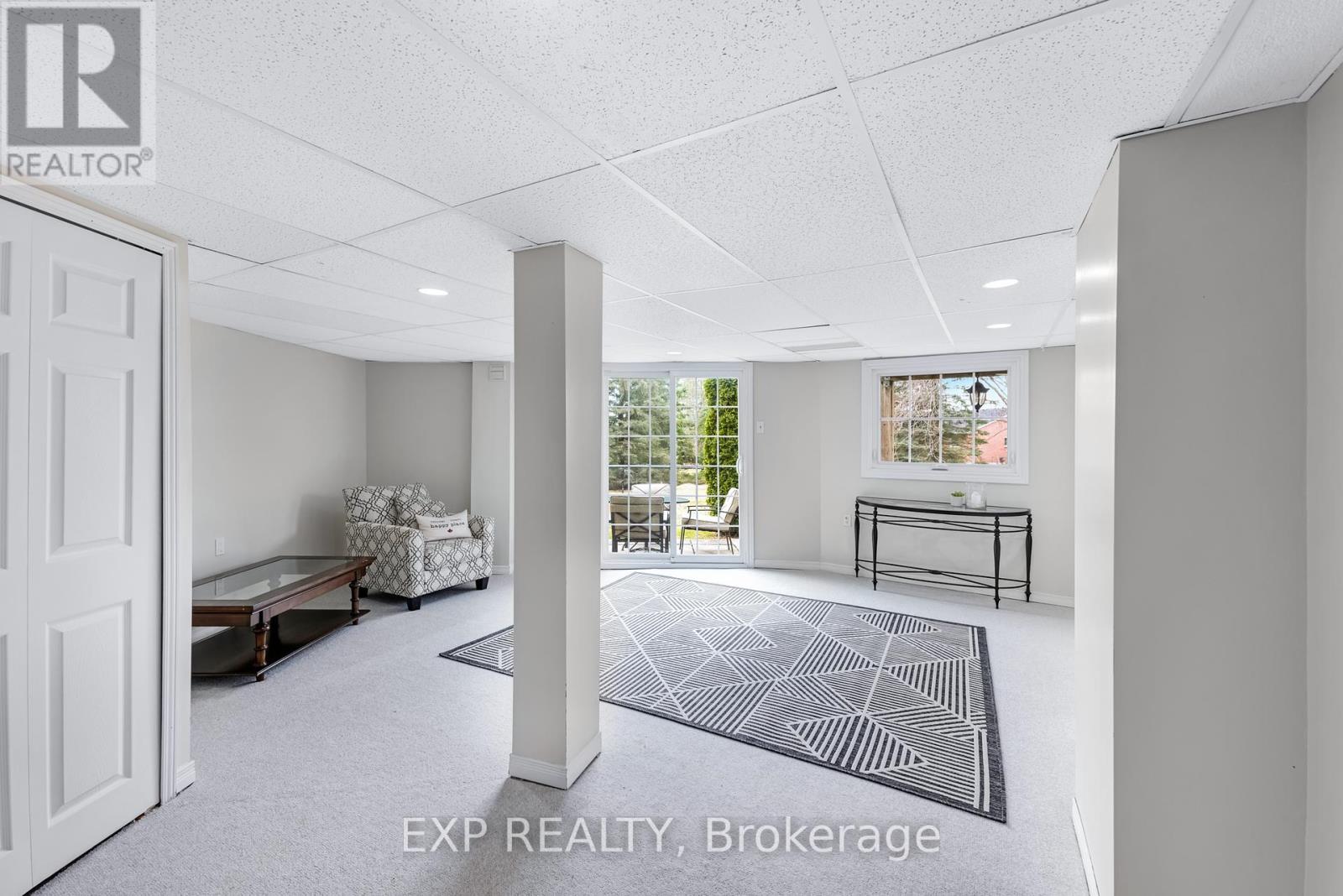 Photo 27 of 6 6 Adams Court, Uxbridge ON