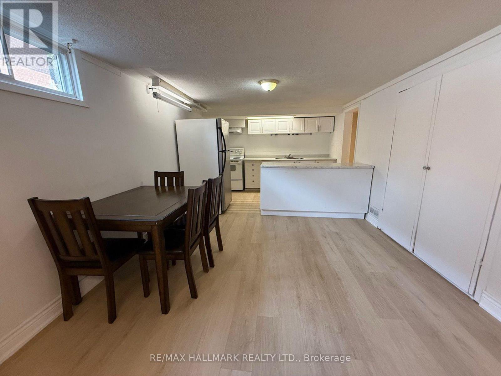 Photo 9 of Basement 25 Richardson Drive, Aurora ON