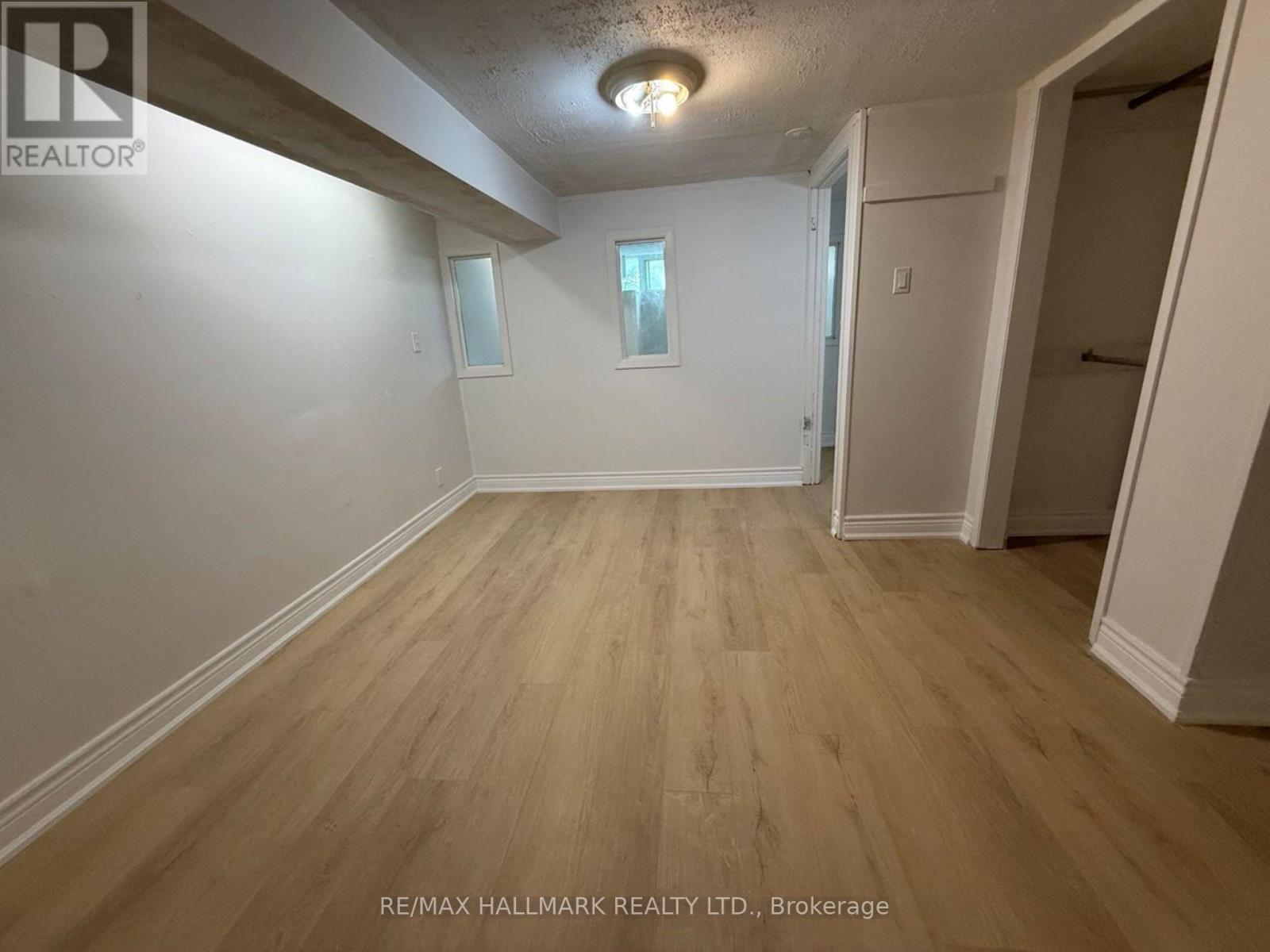Photo 2 of Basement 25 Richardson Drive, Aurora ON