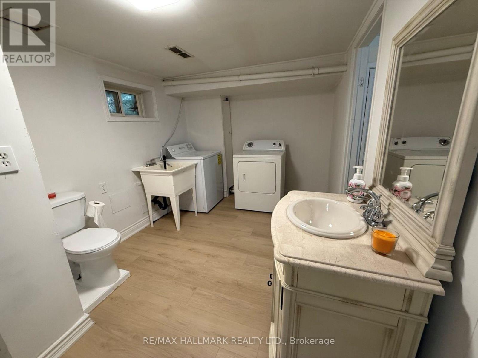 Photo 12 of Basement 25 Richardson Drive, Aurora ON