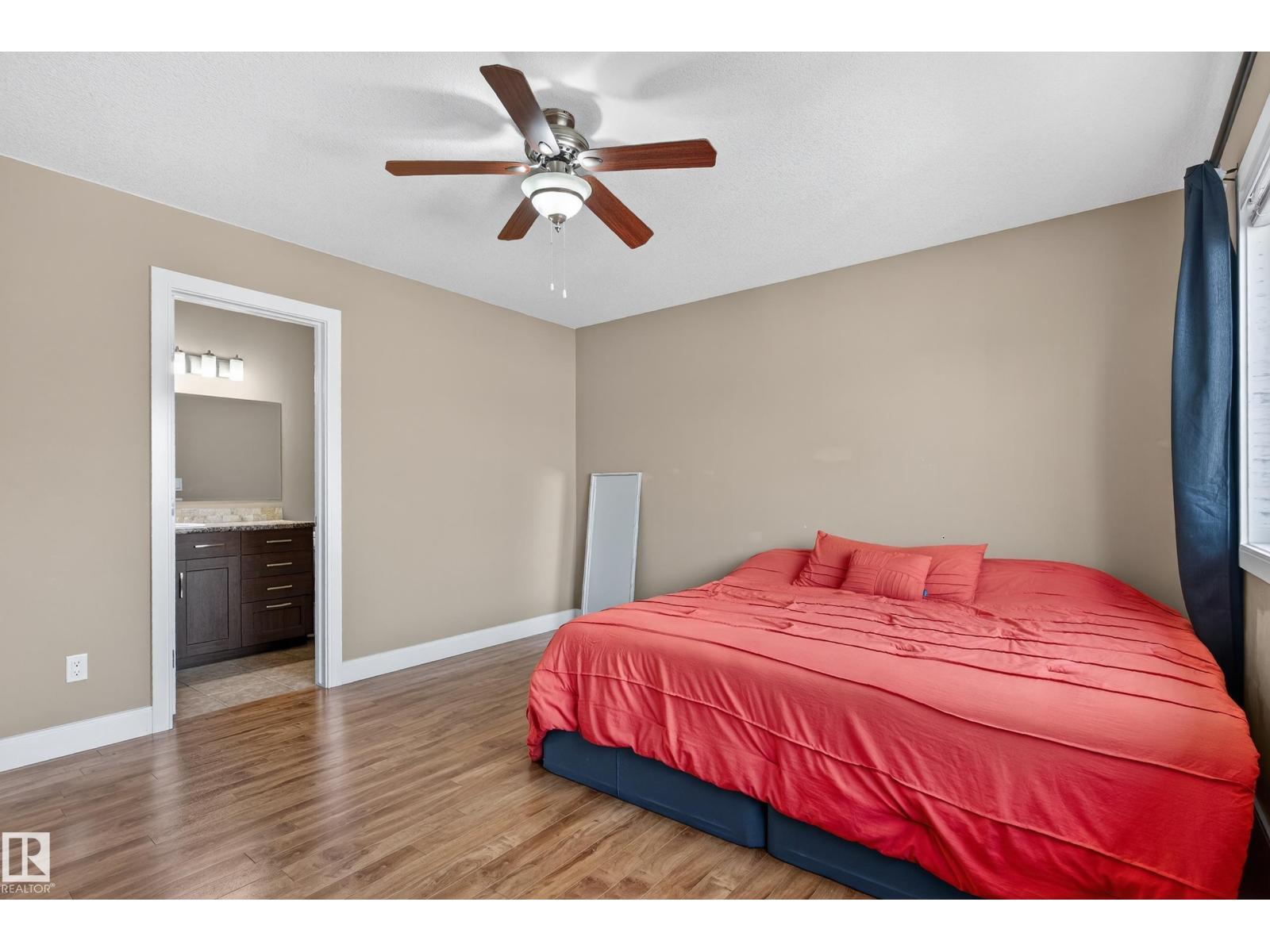Photo 29 of 756 Decoteau Wy Nw, Edmonton AB