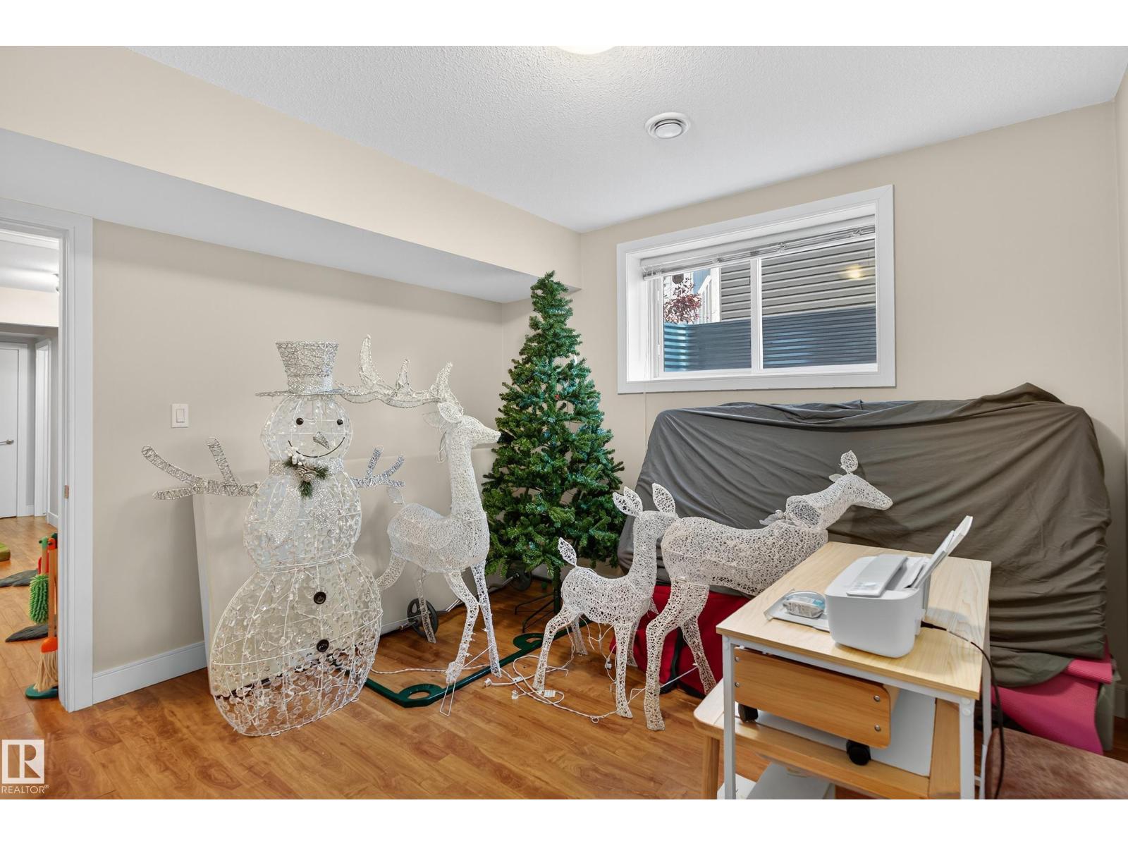 Photo 46 of 756 Decoteau Wy Nw, Edmonton AB