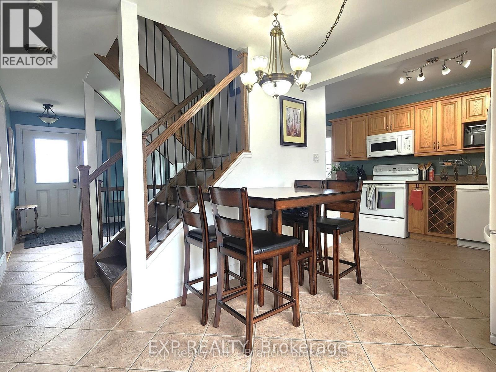 Photo 12 of 420 Westmount Boulevard, Timmins ON