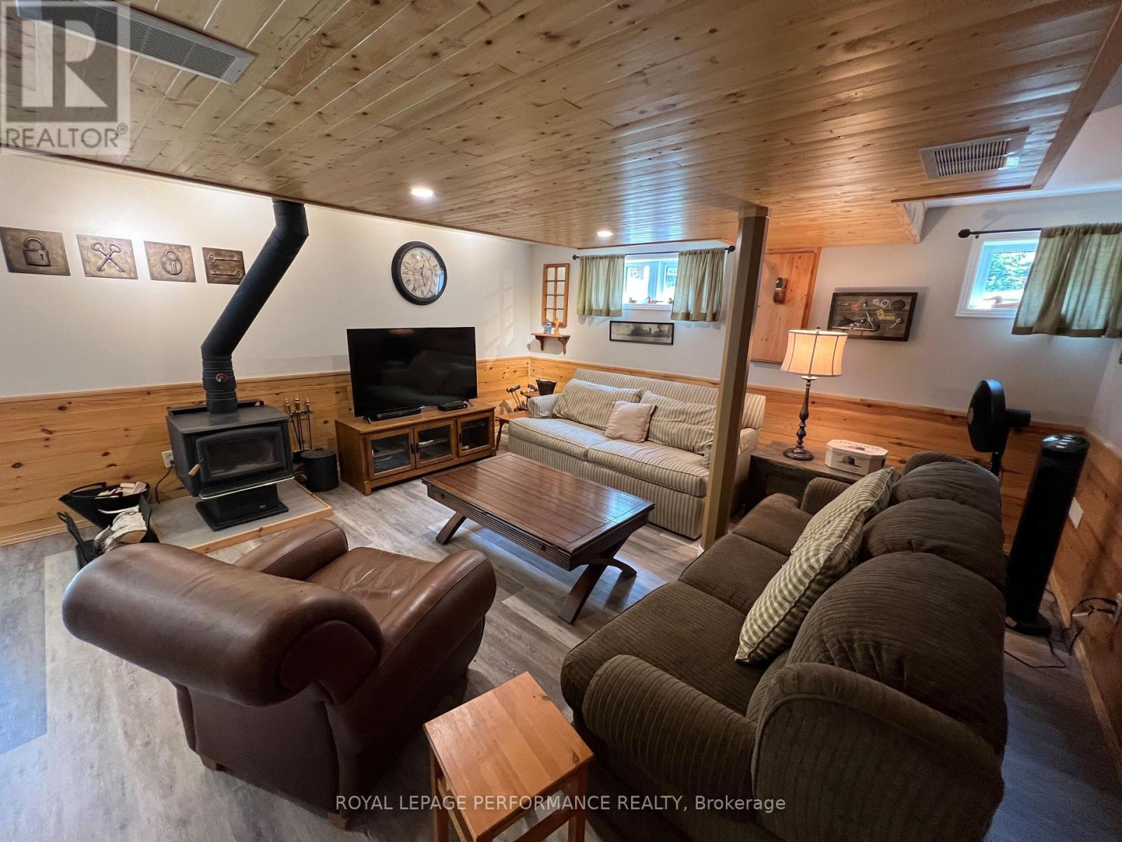 Photo 19 of 126 Lacourse Lane, Lanark Highlands ON