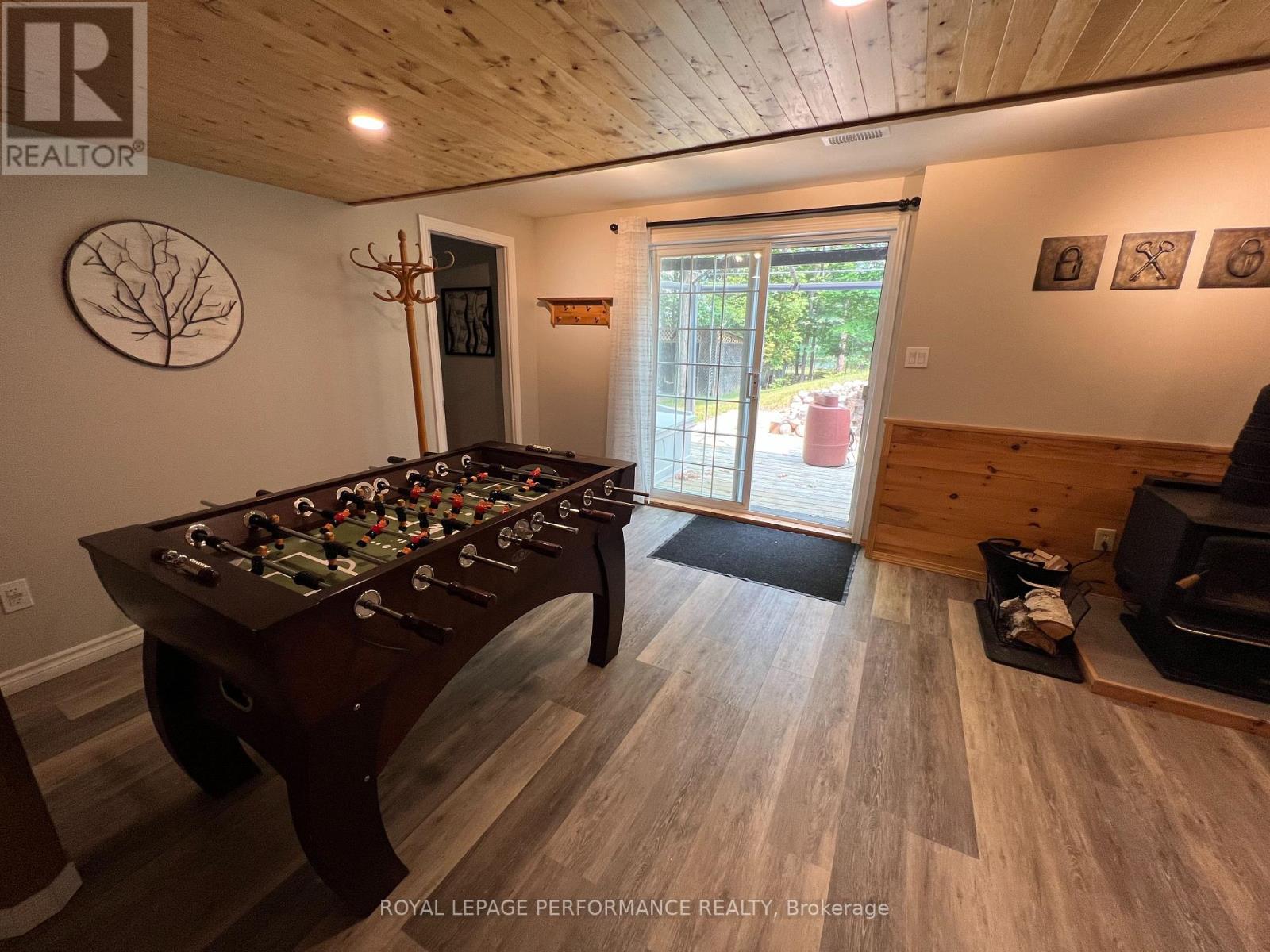 Photo 21 of 126 Lacourse Lane, Lanark Highlands ON