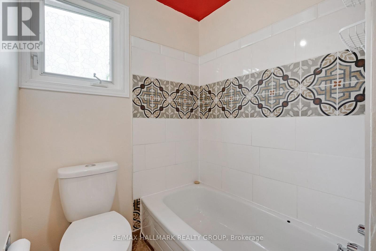 Photo 22 of 12 F Larkshire Lane, Ottawa ON