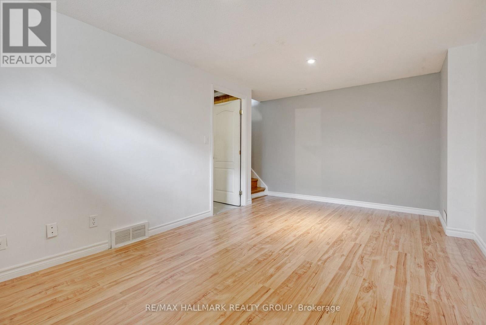 Photo 23 of 12 F Larkshire Lane, Ottawa ON