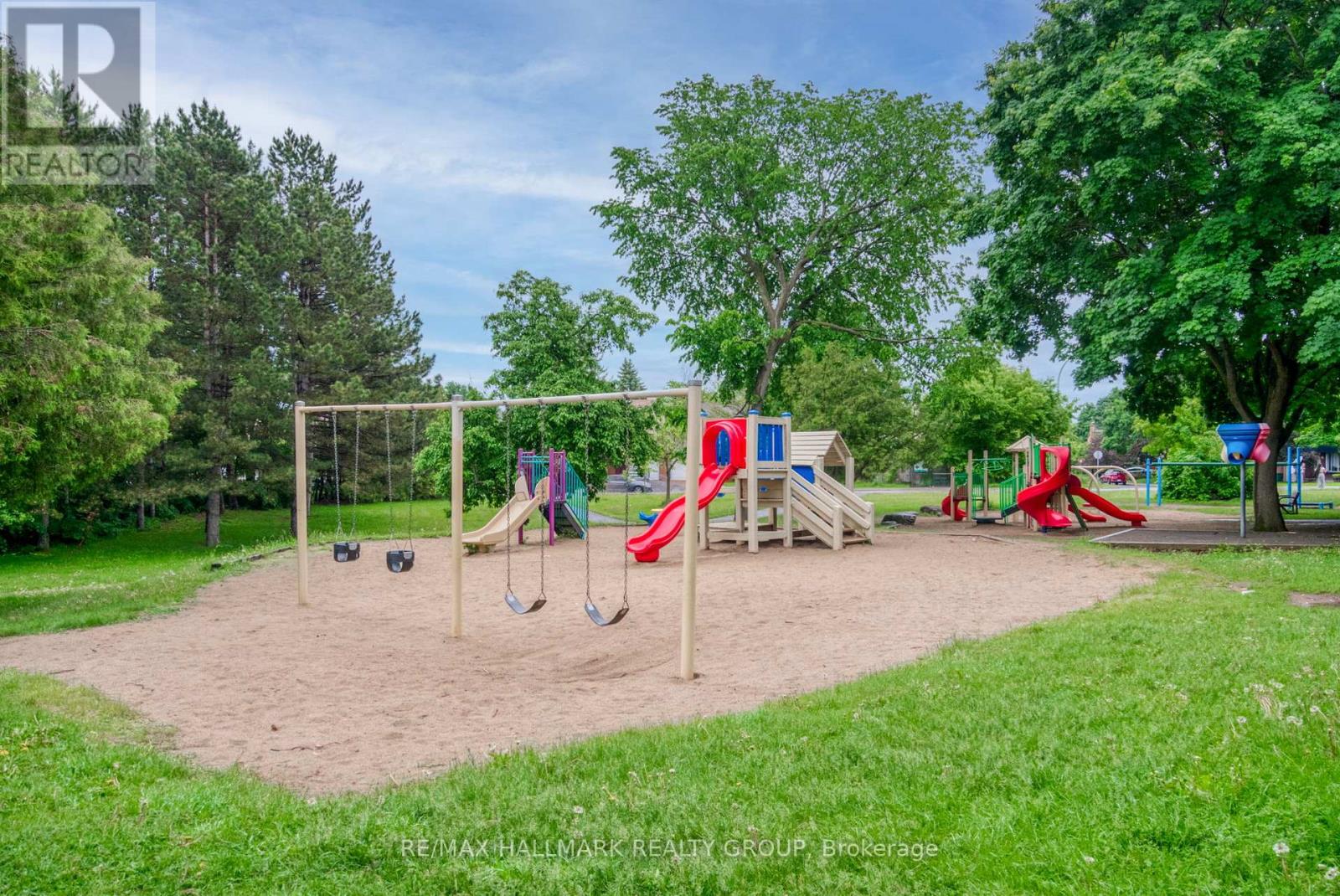 Photo 27 of 12 F Larkshire Lane, Ottawa ON