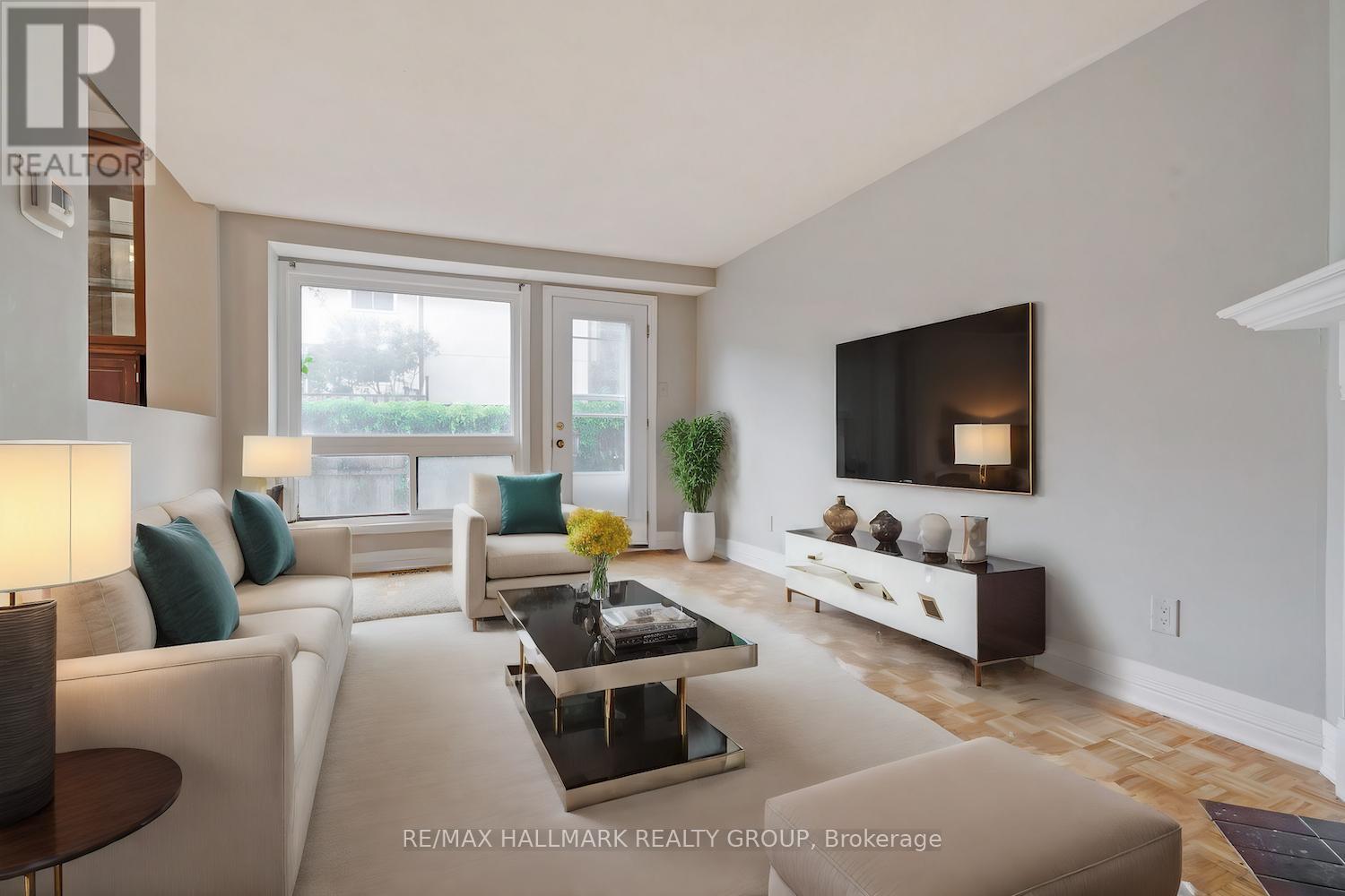 Photo 9 of 12 F Larkshire Lane, Ottawa ON