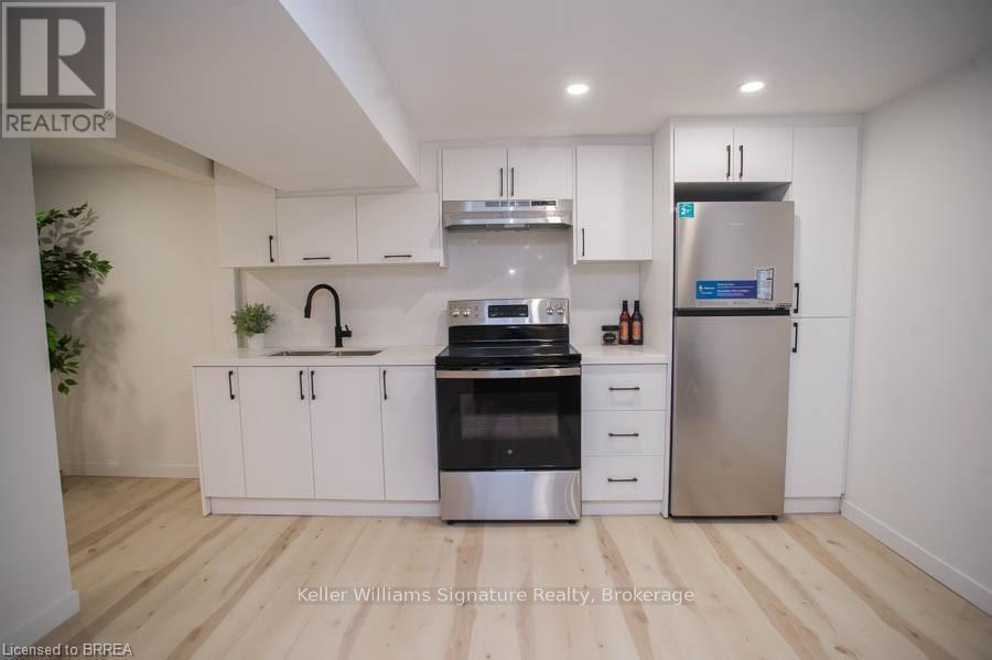 Photo 4 of Lower 33 Buckingham Street, Brantford ON