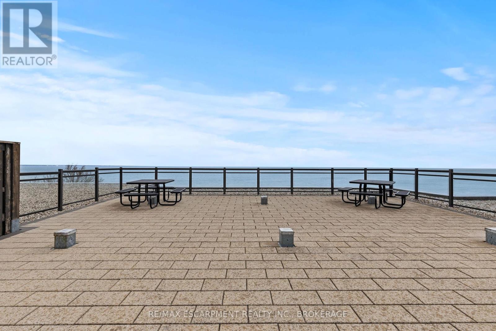 Photo 26 of 230 35 Southshore Crescent, Hamilton ON