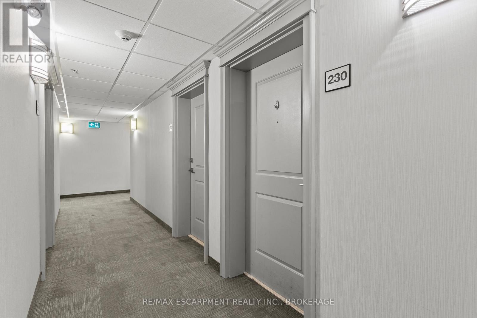 Photo 31 of 230 35 Southshore Crescent, Hamilton ON