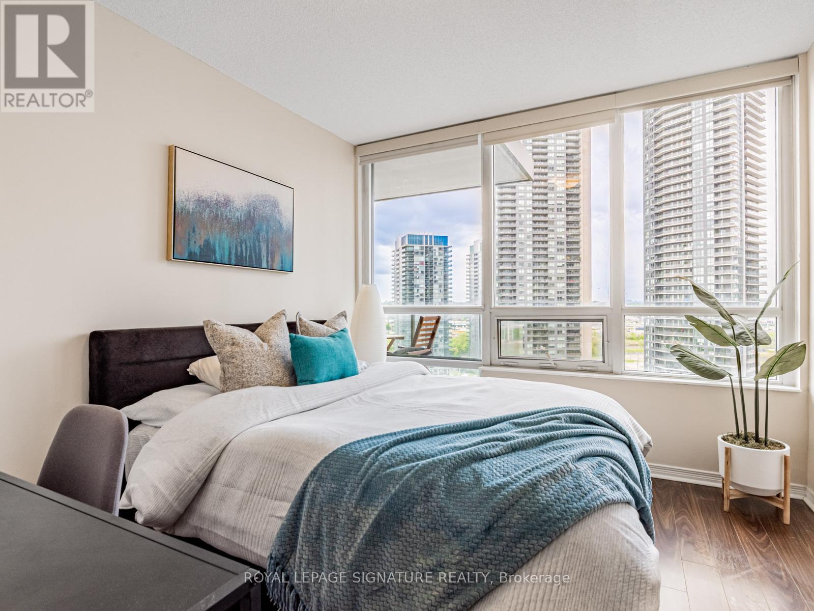 Photo 15 of 1804 15 Legion Road, Toronto ON