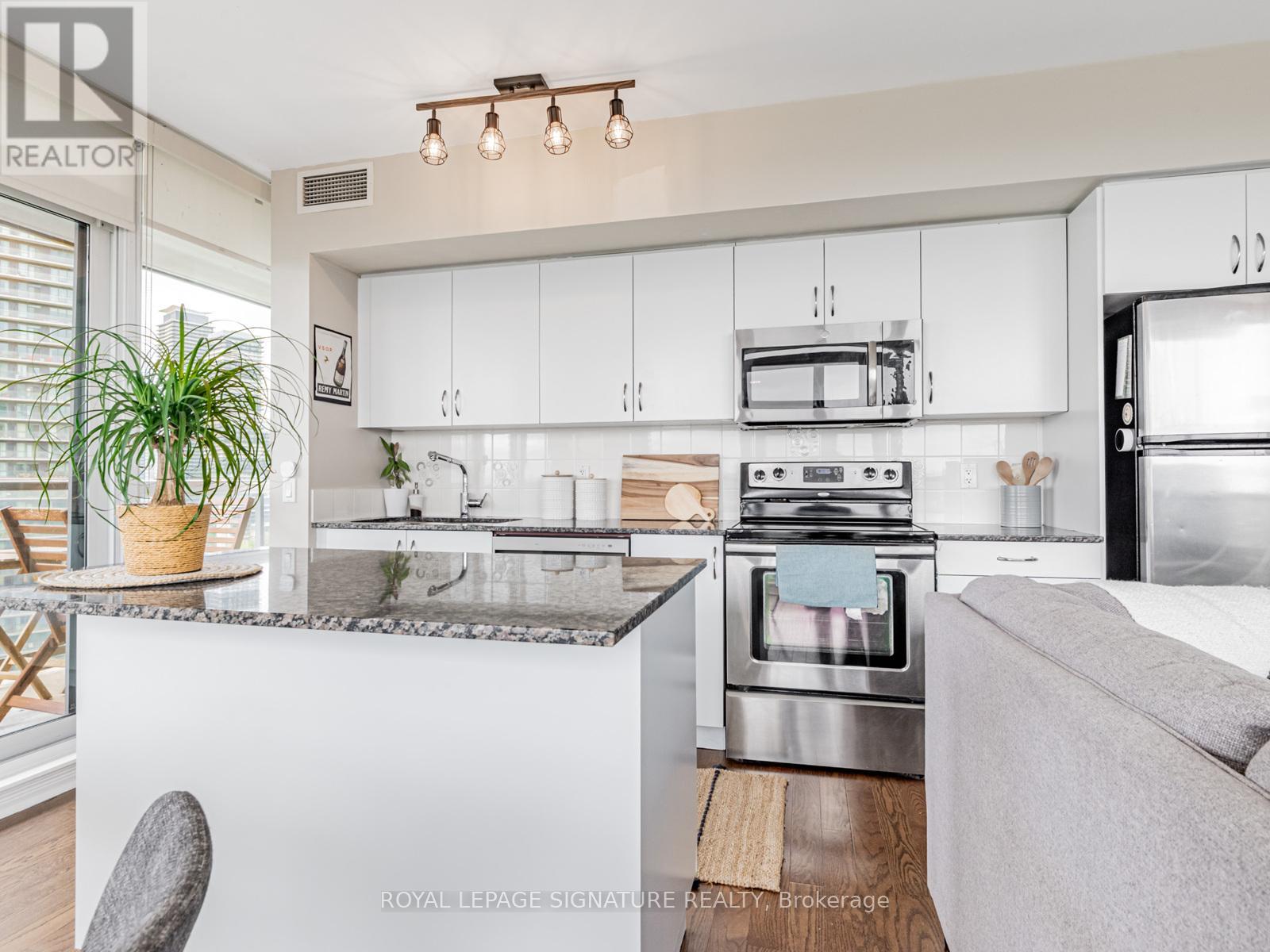 Photo 7 of 1804 15 Legion Road, Toronto ON